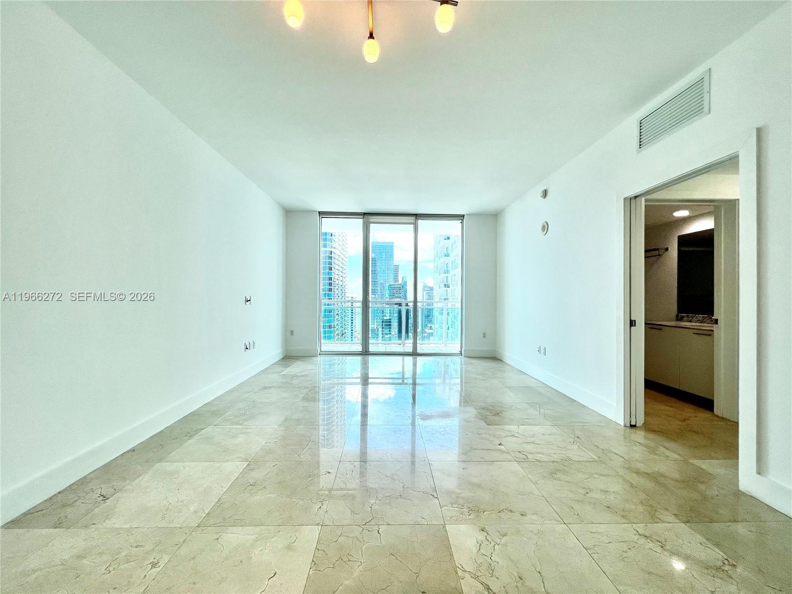 950 Brickell Bay Dr #3903, Miami FL 33131
