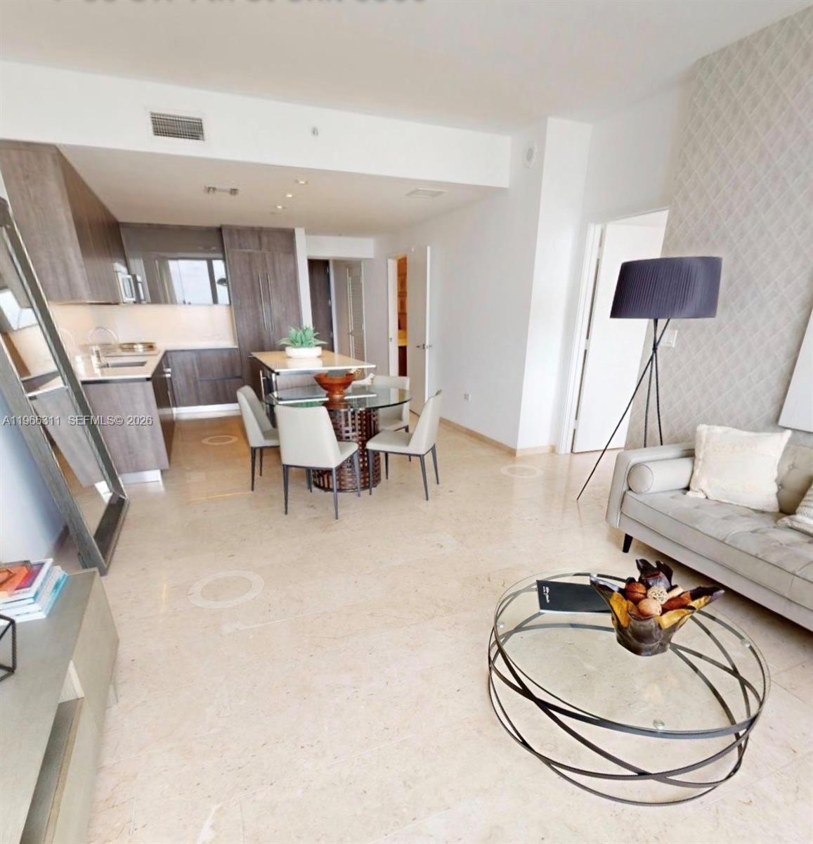 88 SW 7th St #3006, Miami FL 33130