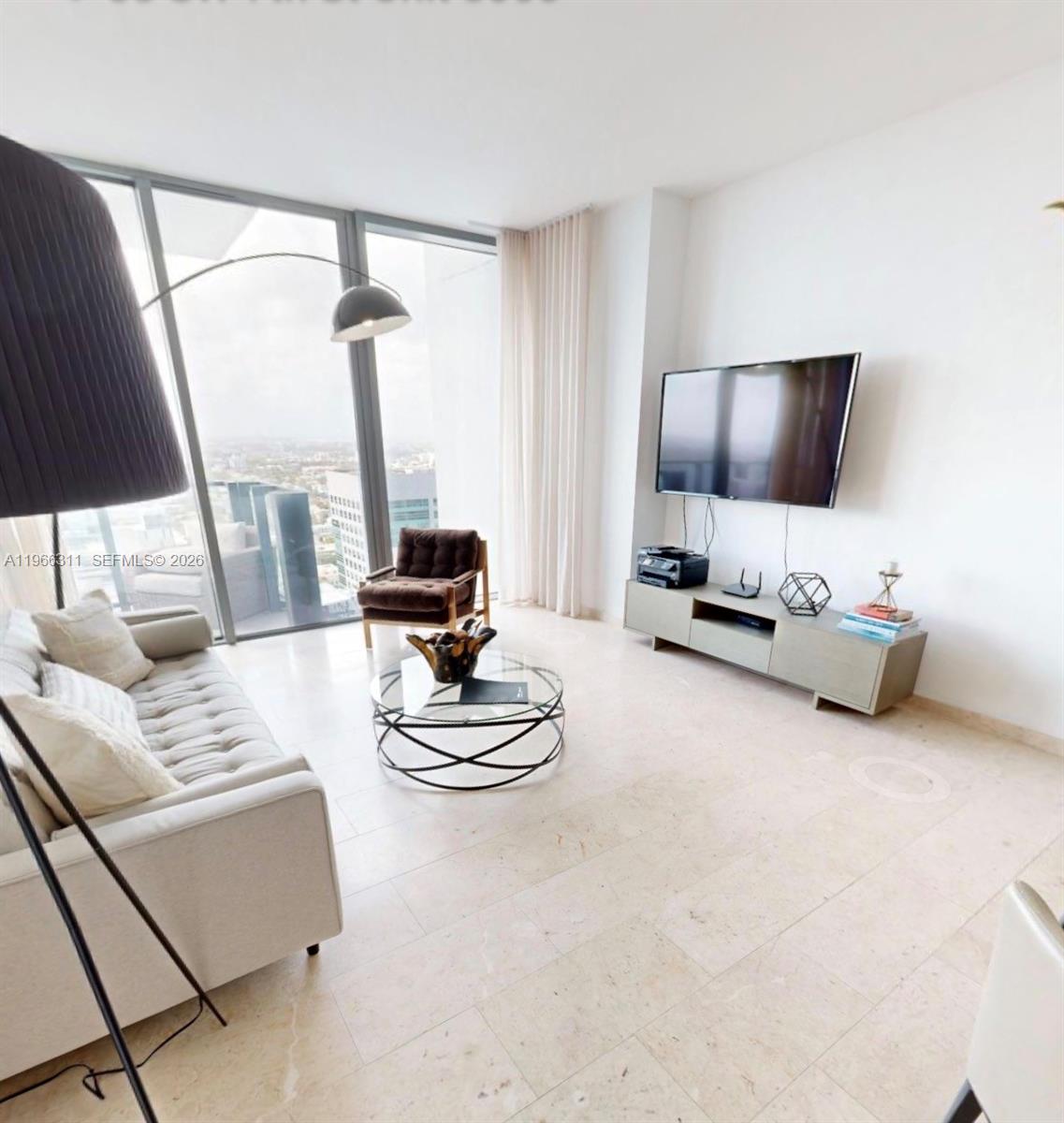 88 SW 7th St #3006, Miami FL 33130
