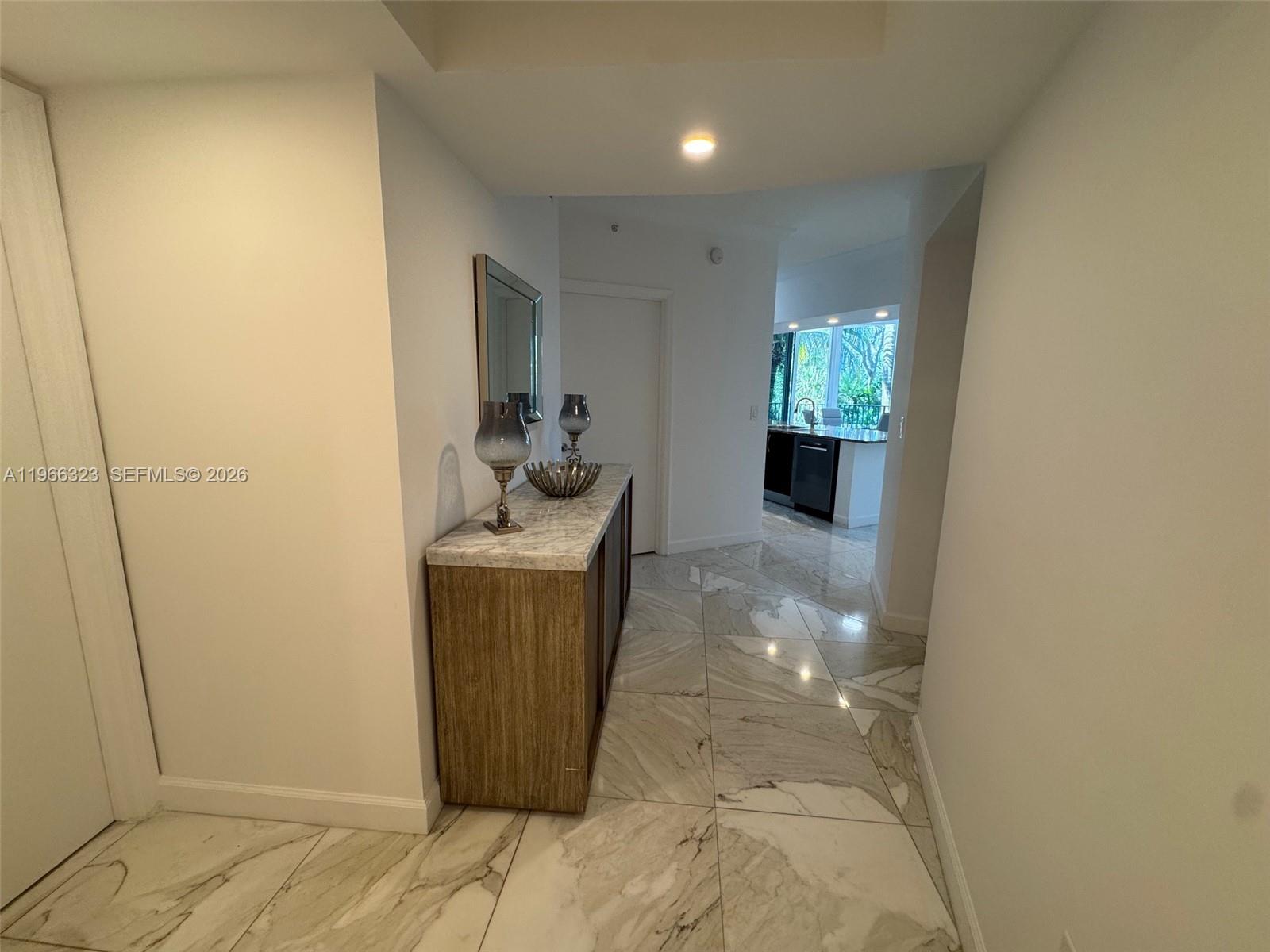 20000 E Country Club Dr #208, Aventura FL 33180