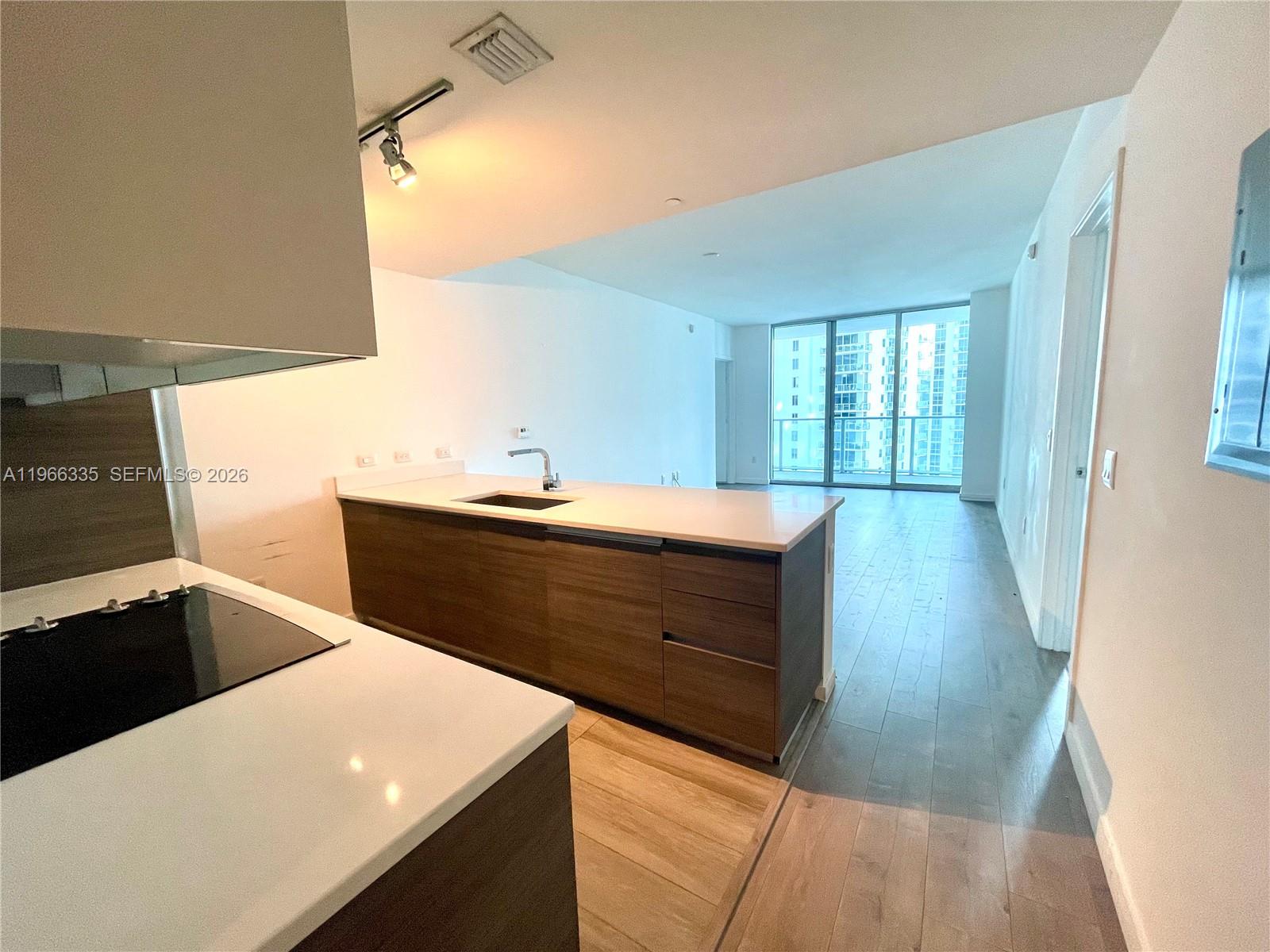 1100 S Miami Ave #2111, Miami FL 33130