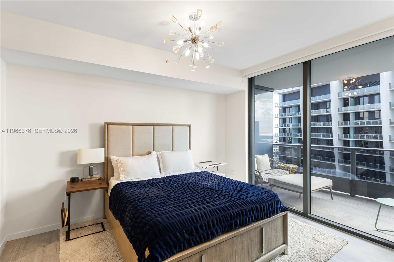 1000 Brickell Plz #4605, Miami FL 33131