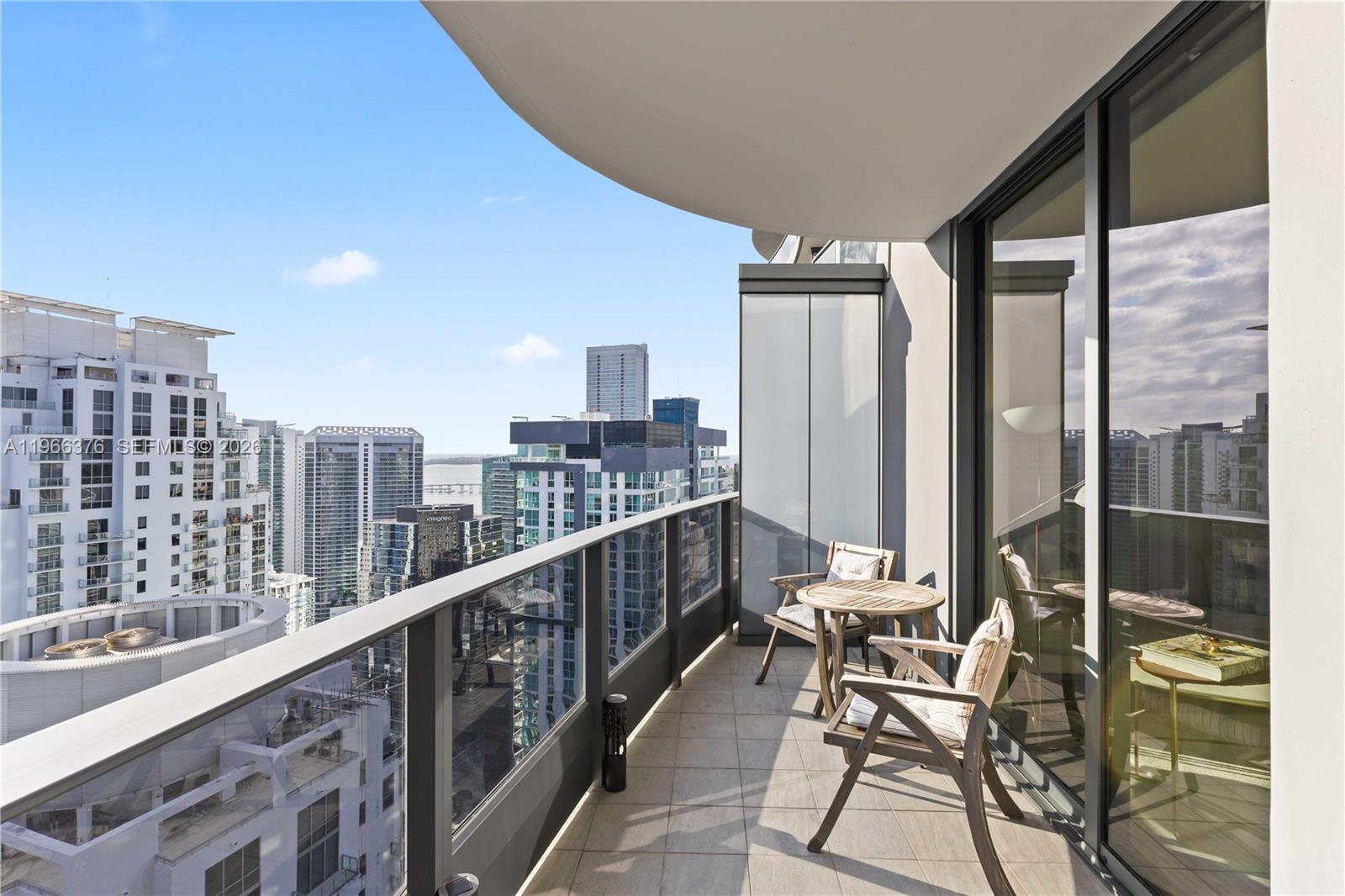 1000 Brickell Plz #4605, Miami FL 33131