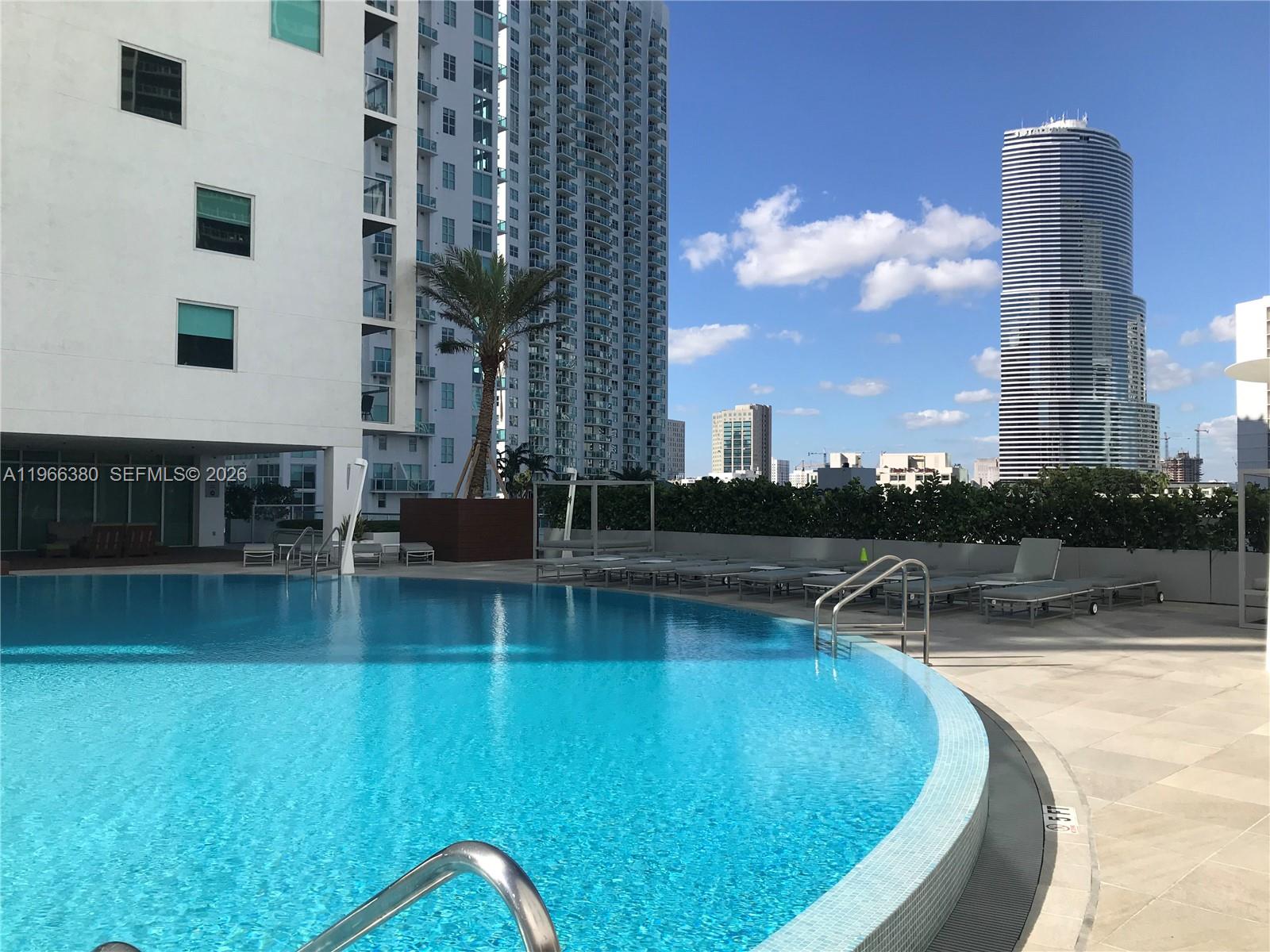 55 SE 6th St #3304, Miami FL 33131