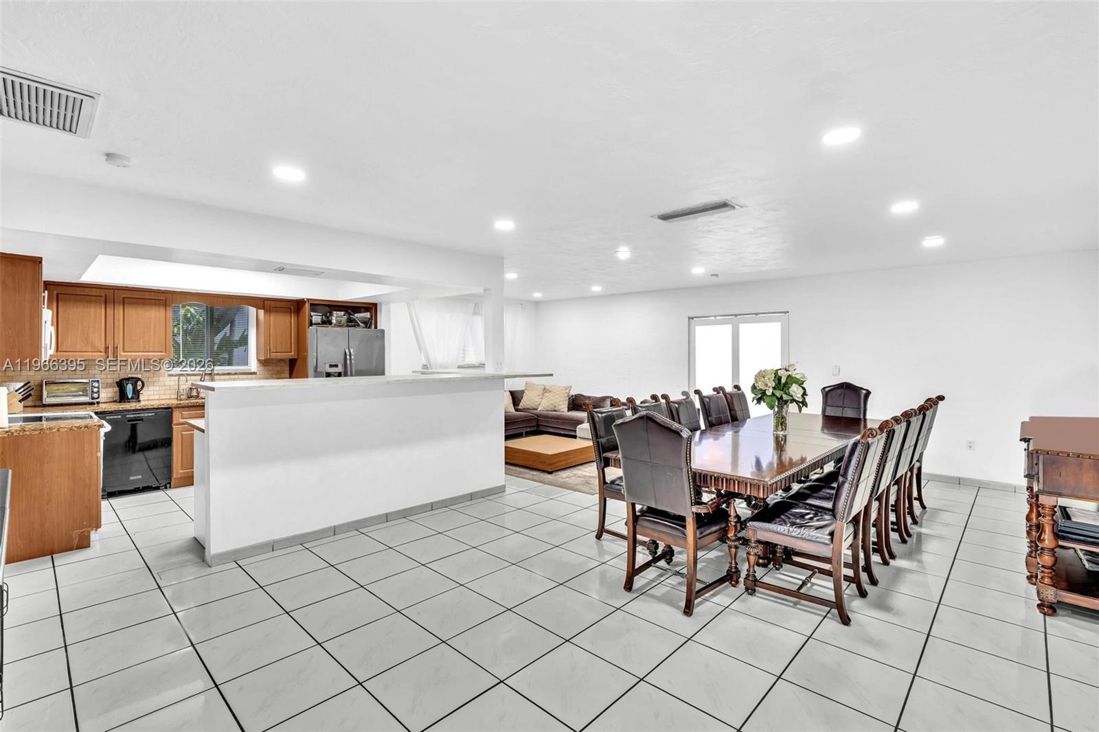 9524 Byron Ave, Surfside FL 33154