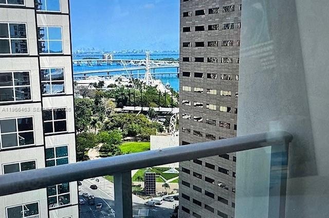 300 S Biscayne Blvd #T-1711, Miami FL 33131