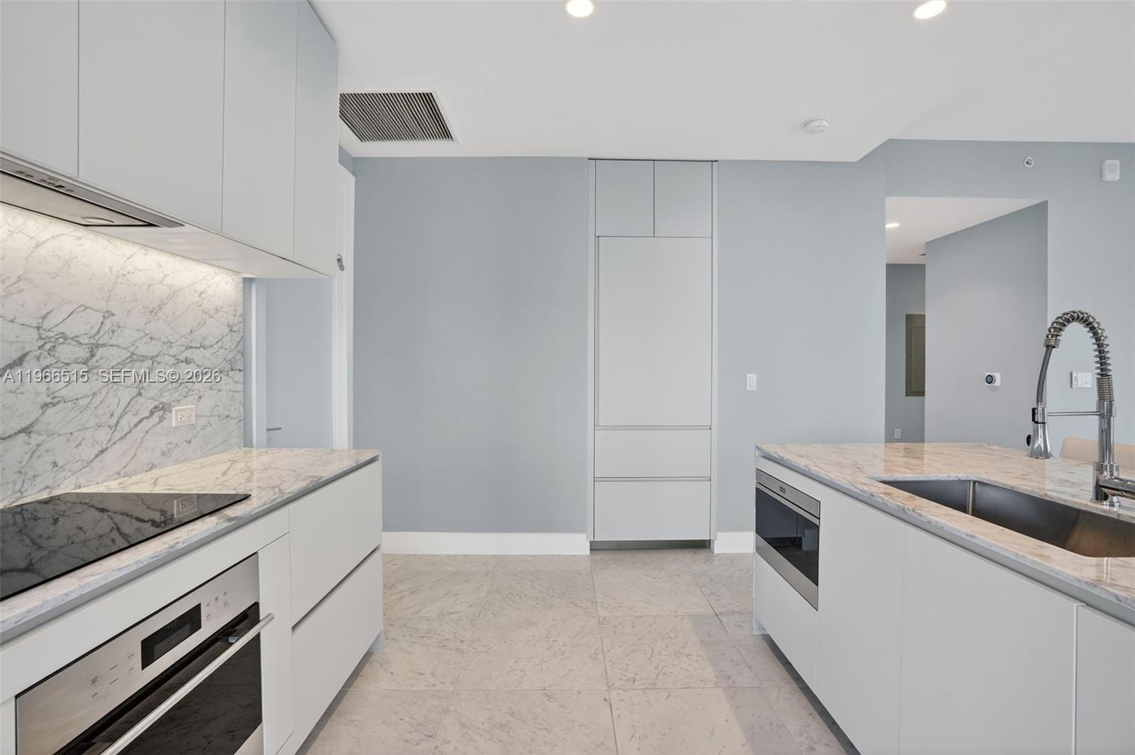 5775 Collins Ave #506, Miami Beach FL 33140