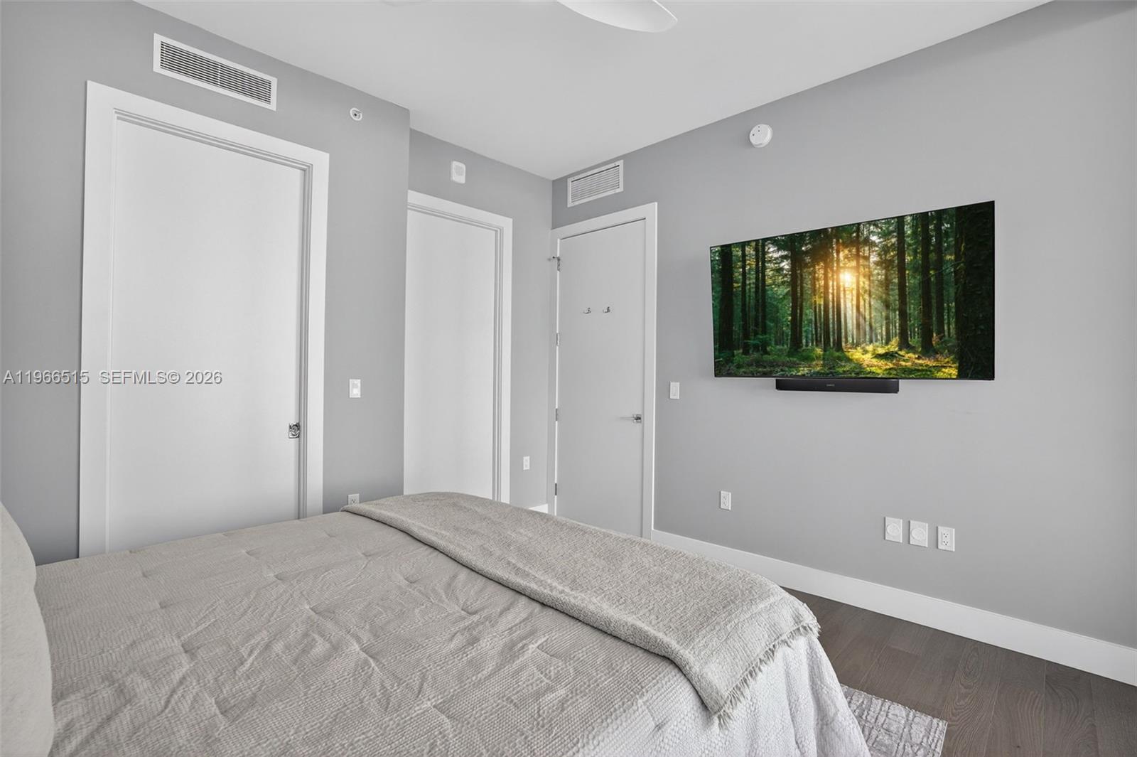 5775 Collins Ave #506, Miami Beach FL 33140