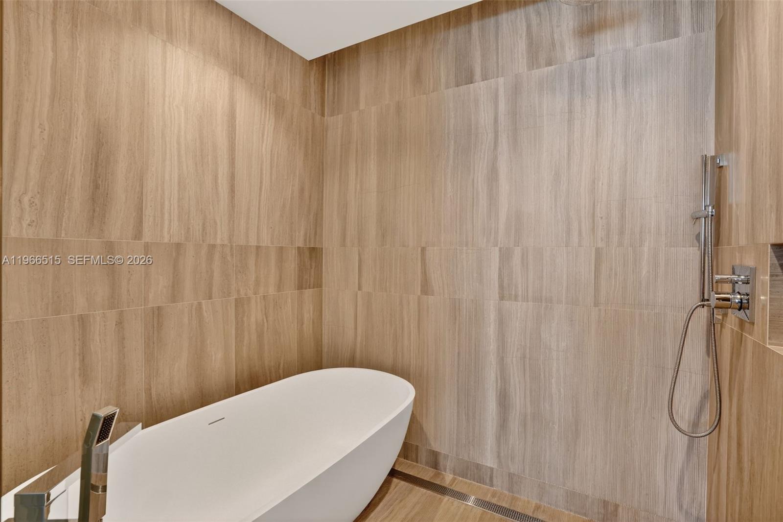 5775 Collins Ave #506, Miami Beach FL 33140
