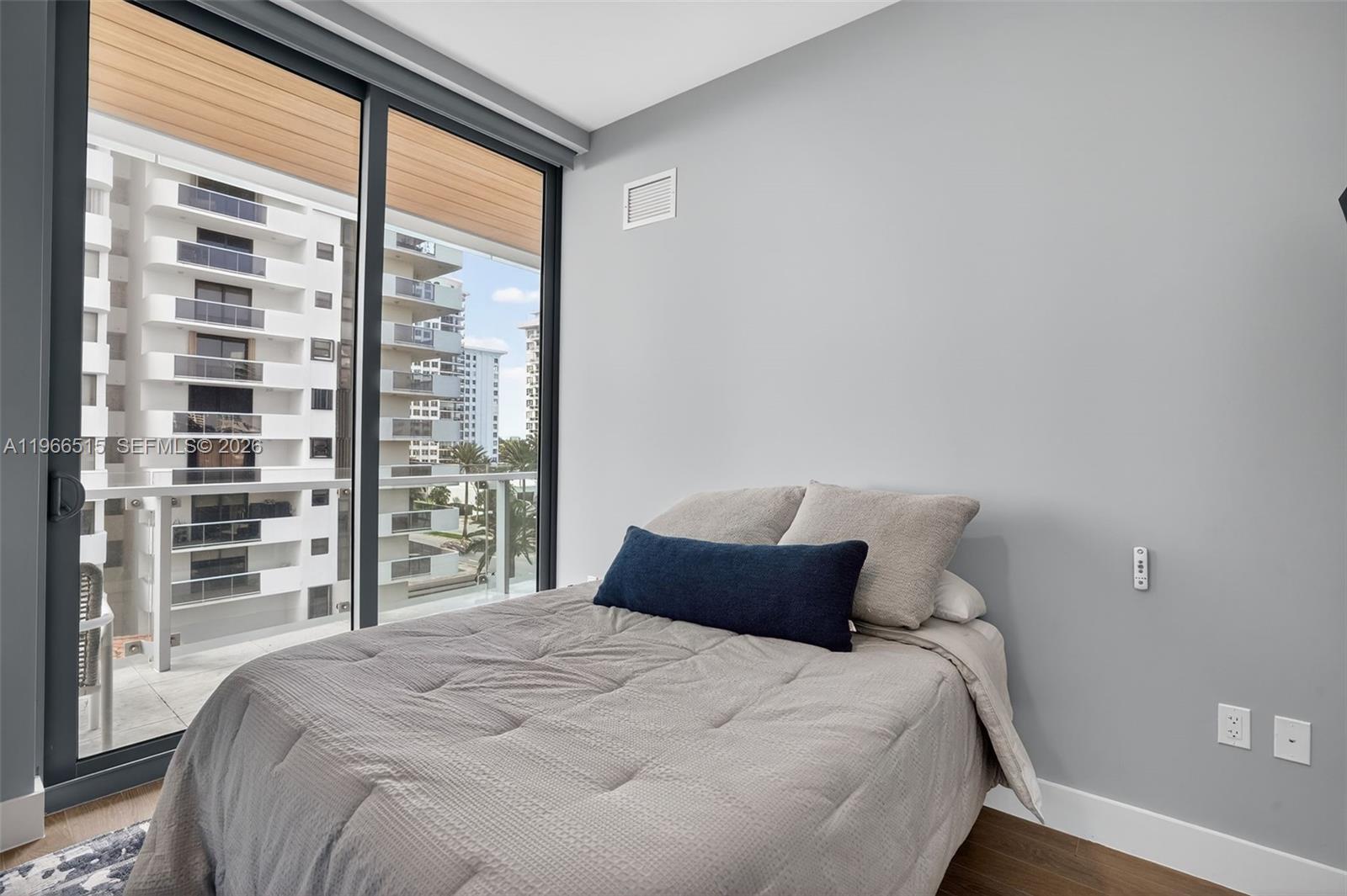5775 Collins Ave #506, Miami Beach FL 33140