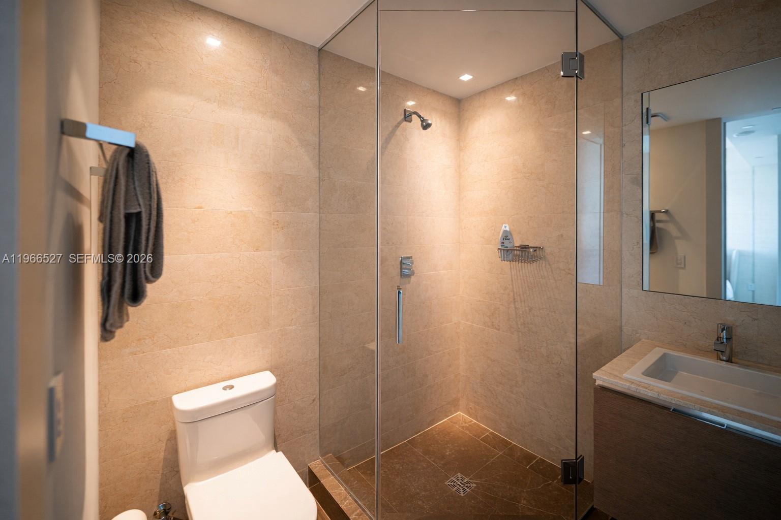 19575 Collins Ave #9, Sunny Isles Beach FL 33160