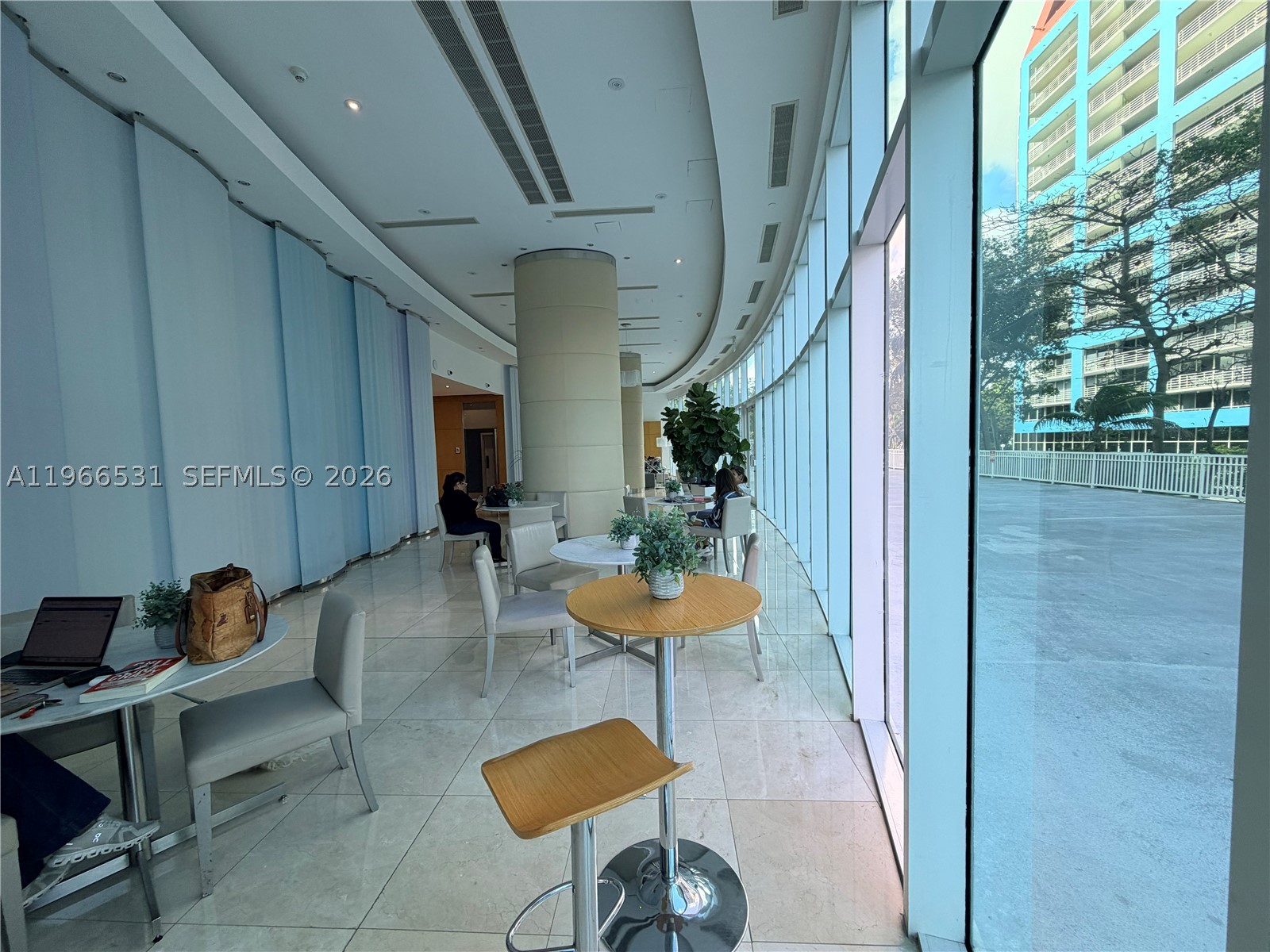 2101 Brickell Ave #2202, Miami FL 33129