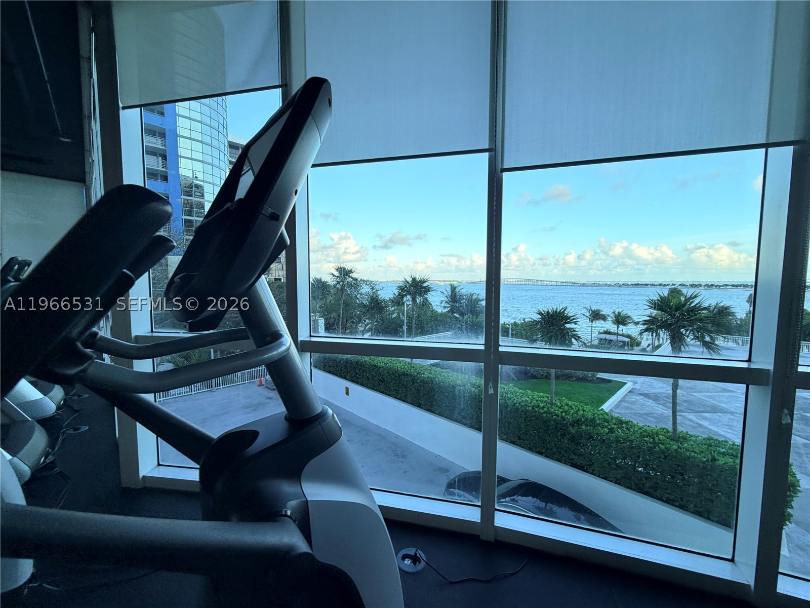 2101 Brickell Ave #2202, Miami FL 33129