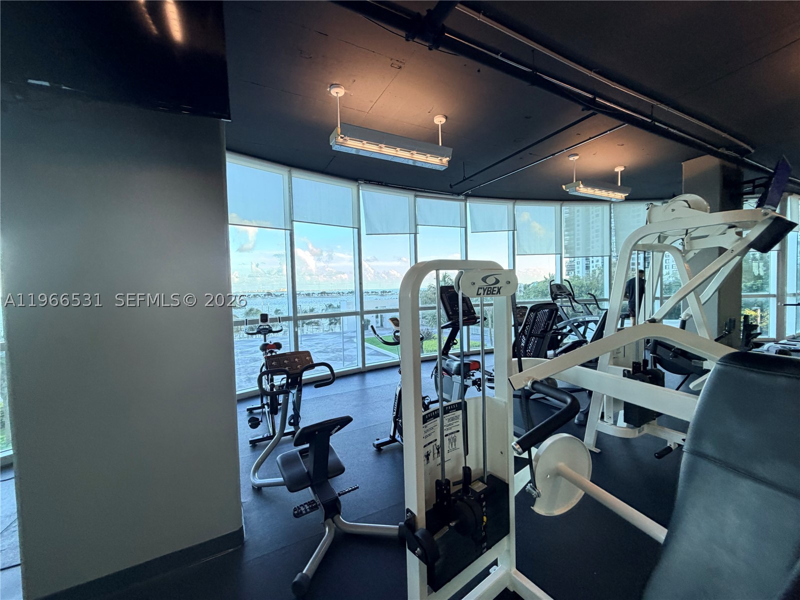 2101 Brickell Ave #2202, Miami FL 33129