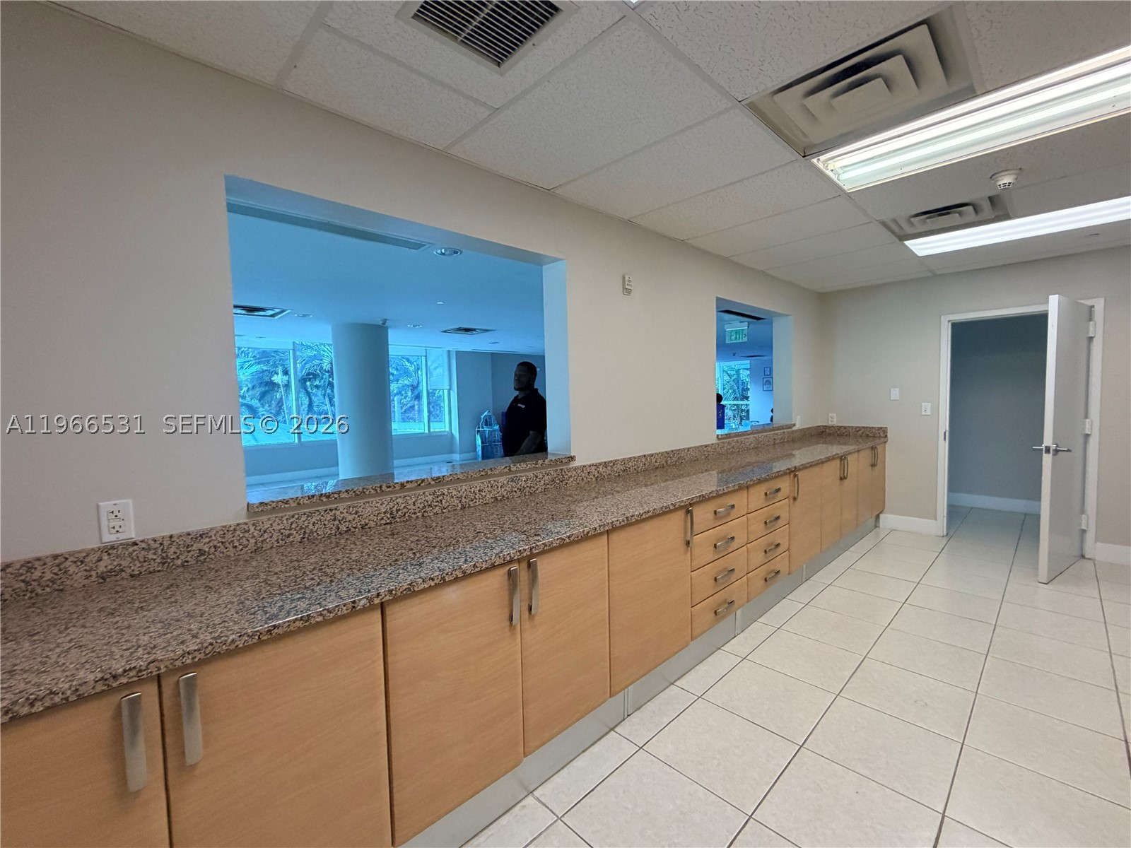 2101 Brickell Ave #2202, Miami FL 33129