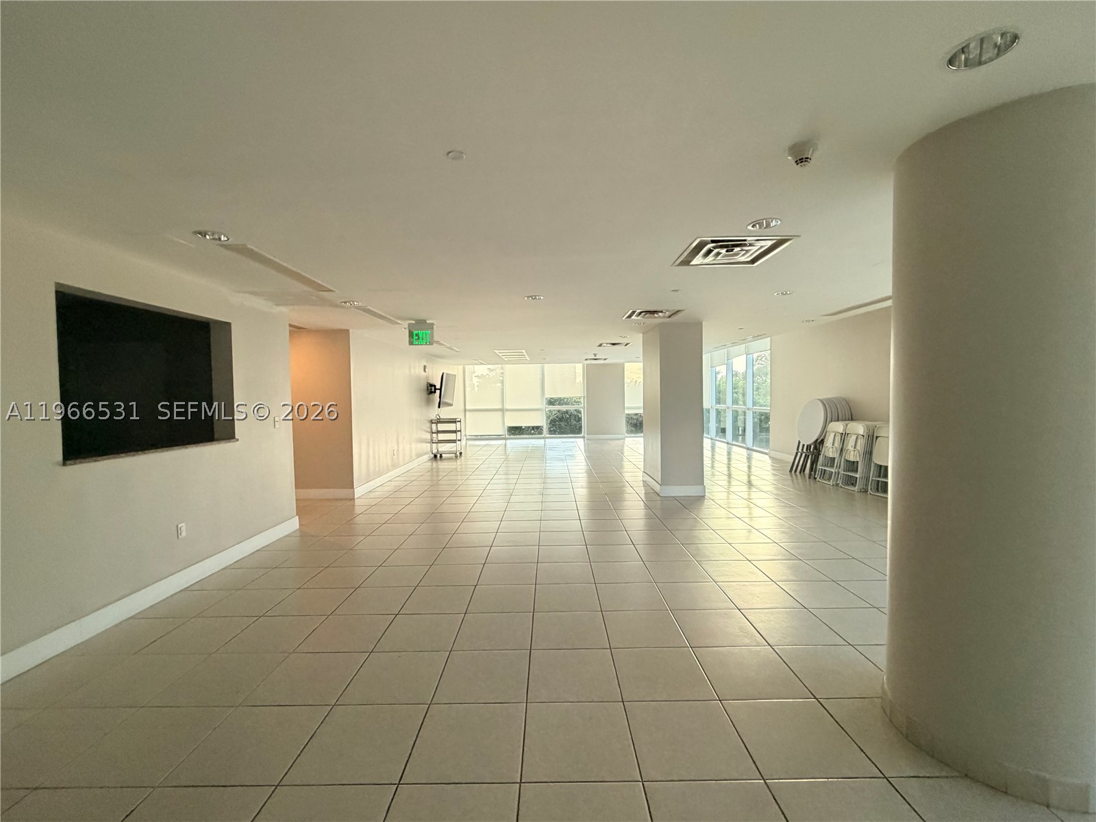 2101 Brickell Ave #2202, Miami FL 33129