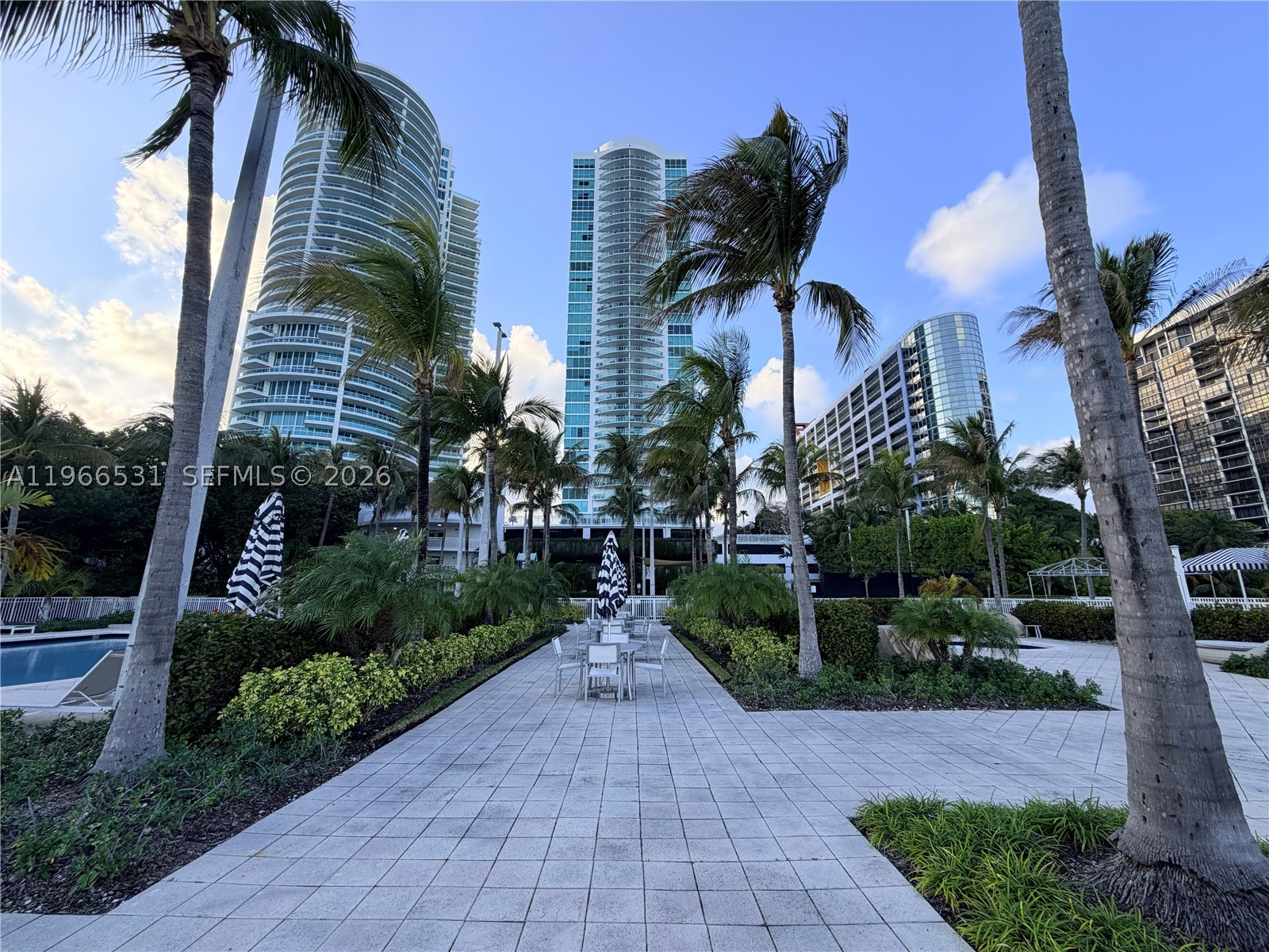 2101 Brickell Ave #2202, Miami FL 33129
