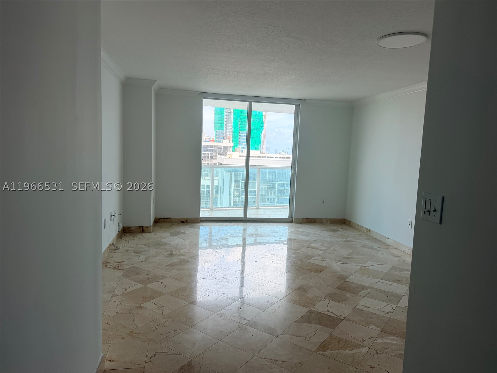 2101 Brickell Ave #2202, Miami FL 33129