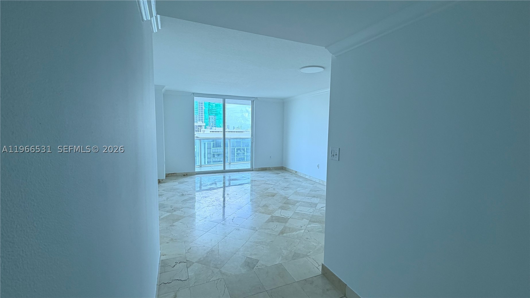 2101 Brickell Ave #2202, Miami FL 33129