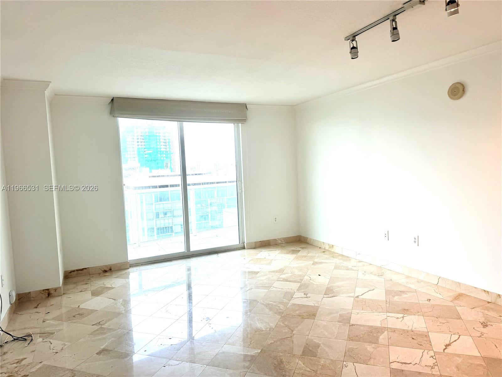 2101 Brickell Ave #2202, Miami FL 33129