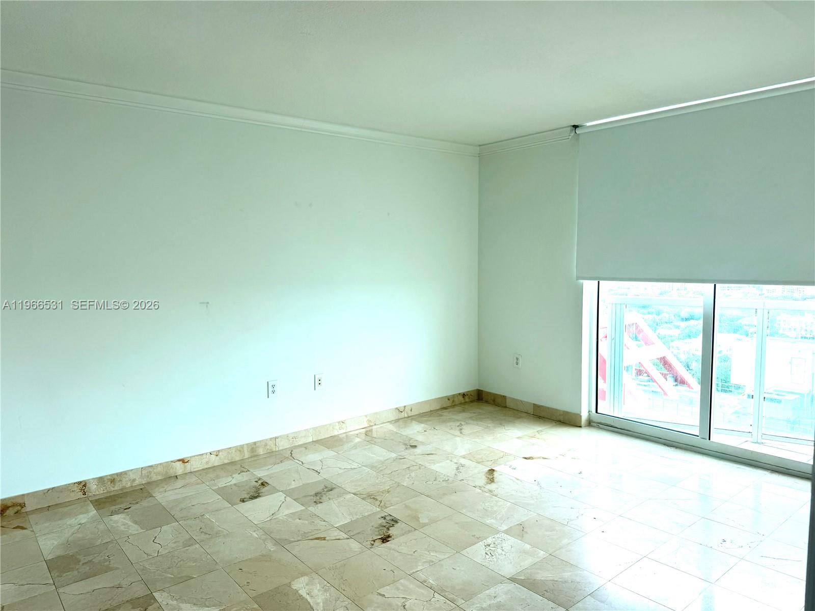 2101 Brickell Ave #2202, Miami FL 33129