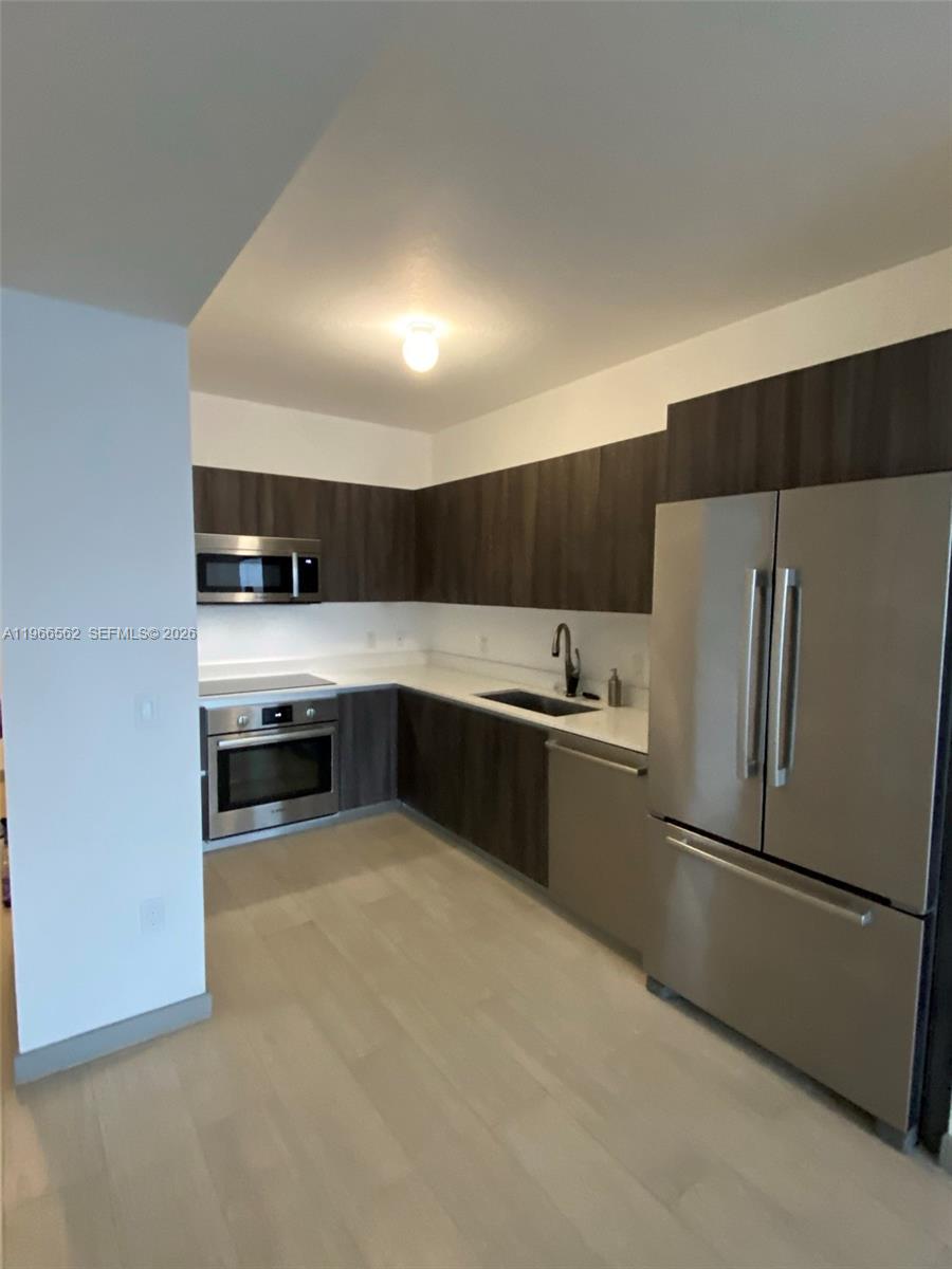 488 NE 18th St #802, Miami FL 33132