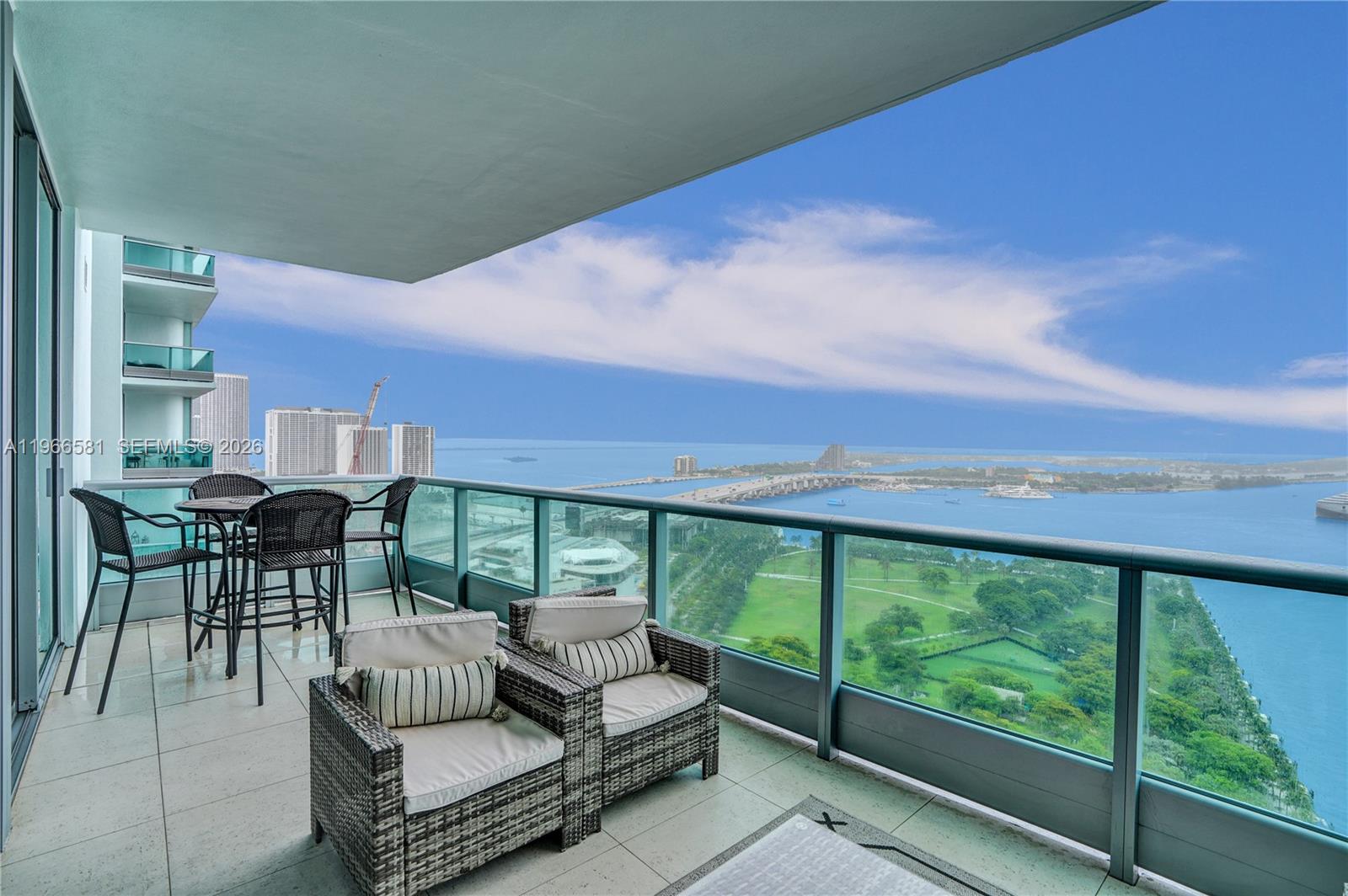 900 Biscayne Blvd #2907, Miami FL 33132
