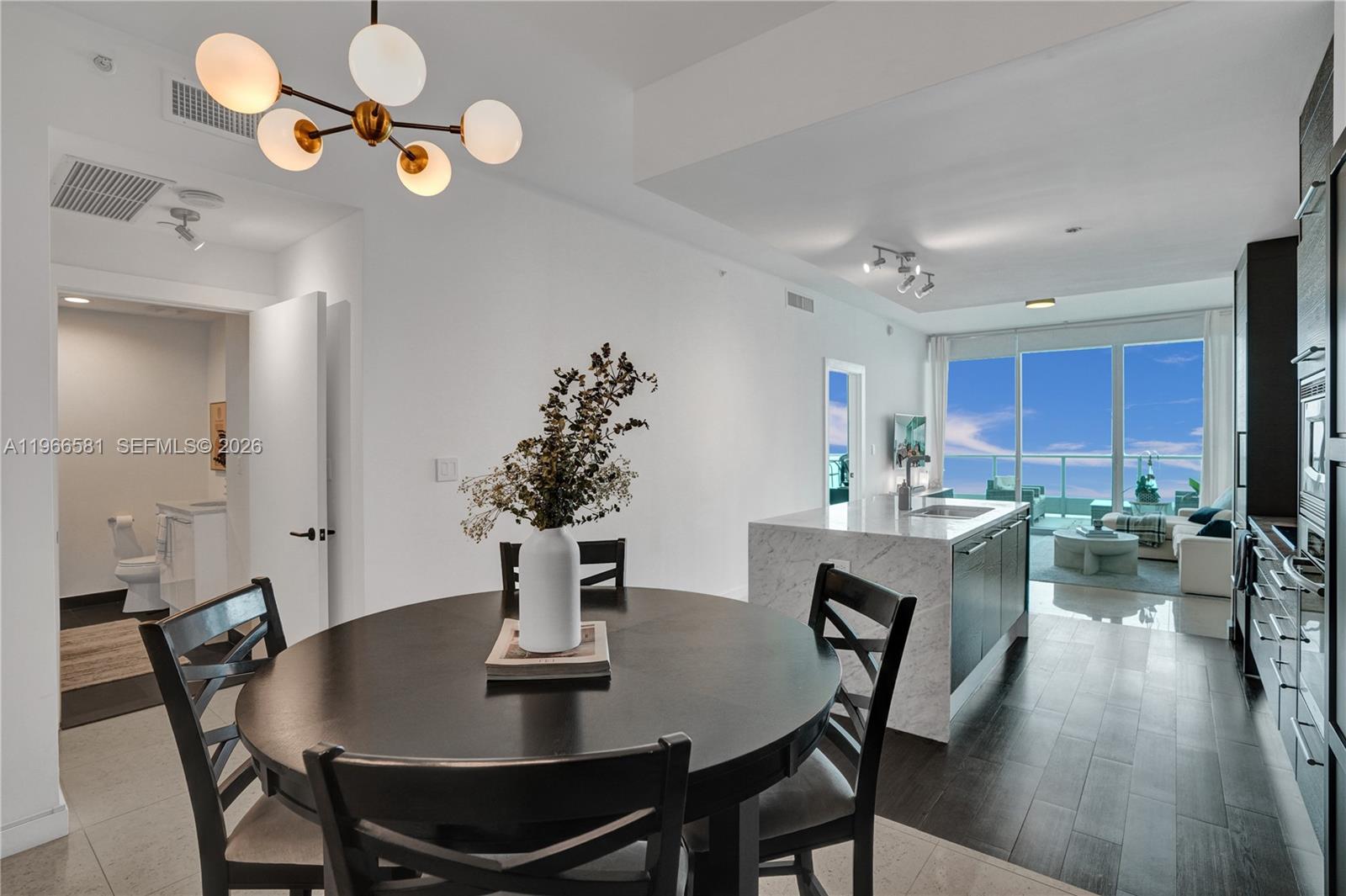 900 Biscayne Blvd #2907, Miami FL 33132