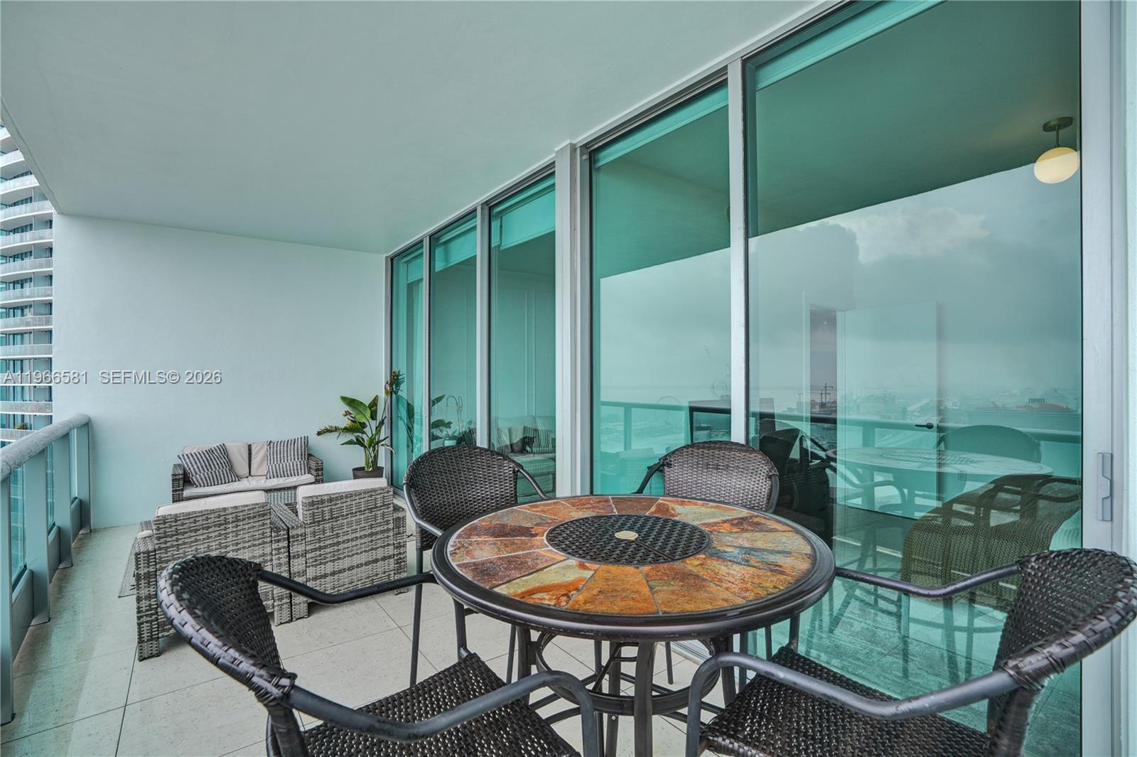 900 Biscayne Blvd #2907, Miami FL 33132