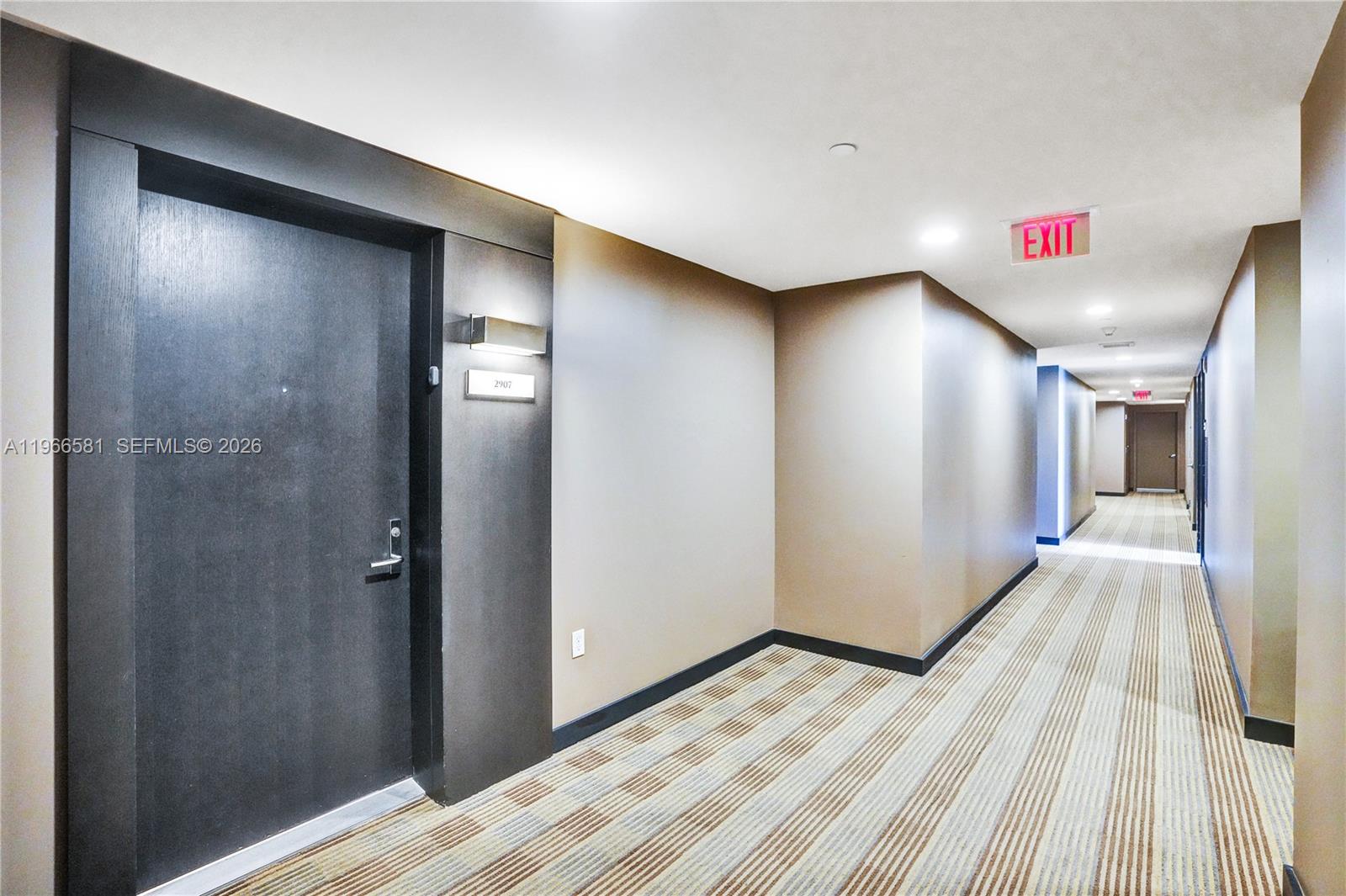 900 Biscayne Blvd #2907, Miami FL 33132