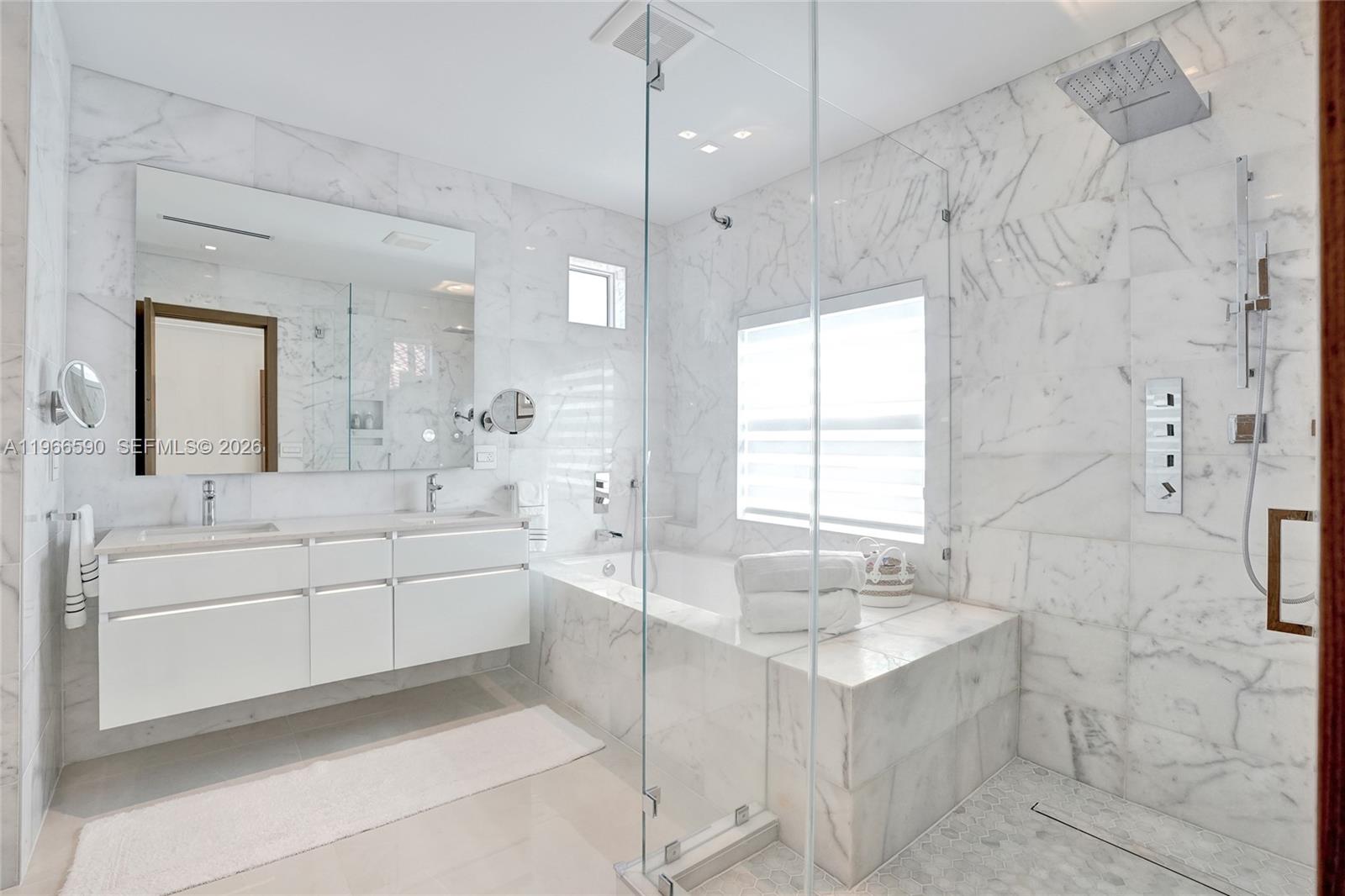 20824 NE 37th Ave #20824, Aventura FL 33180