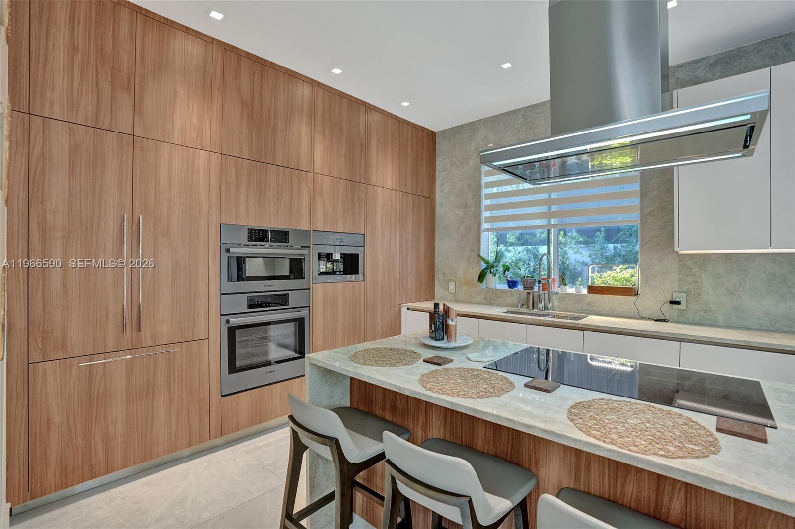 20824 NE 37th Ave #20824, Aventura FL 33180