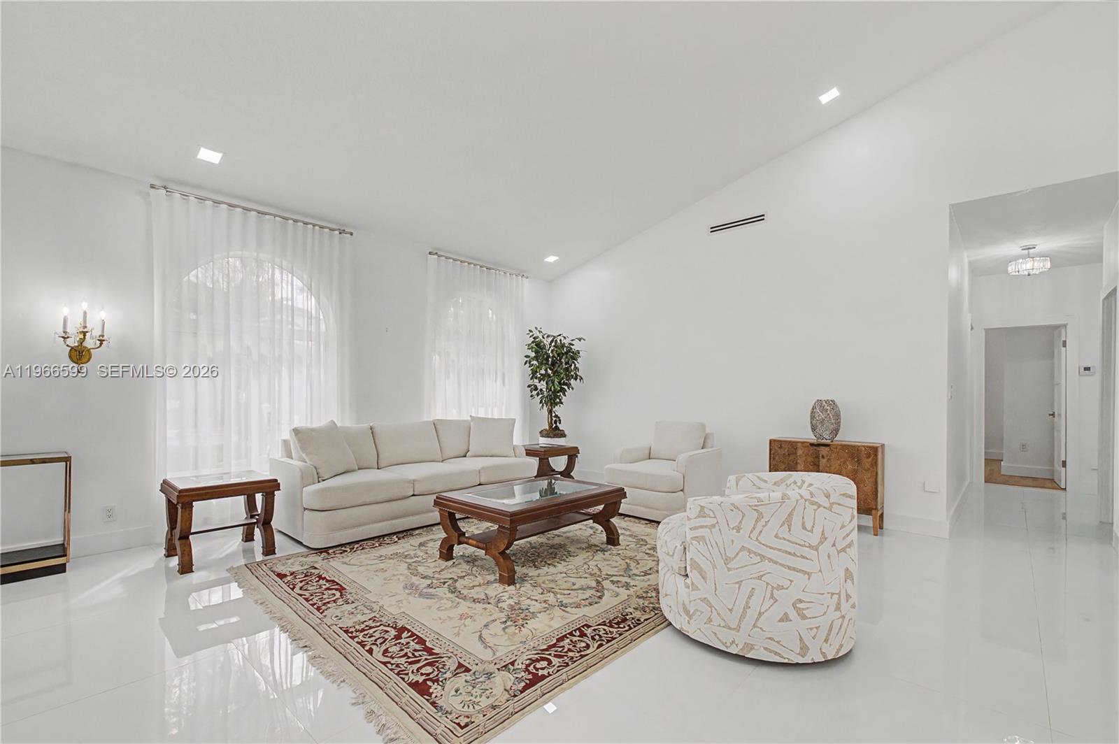 8305 NW 157th Ter, Miami Lakes FL 33016