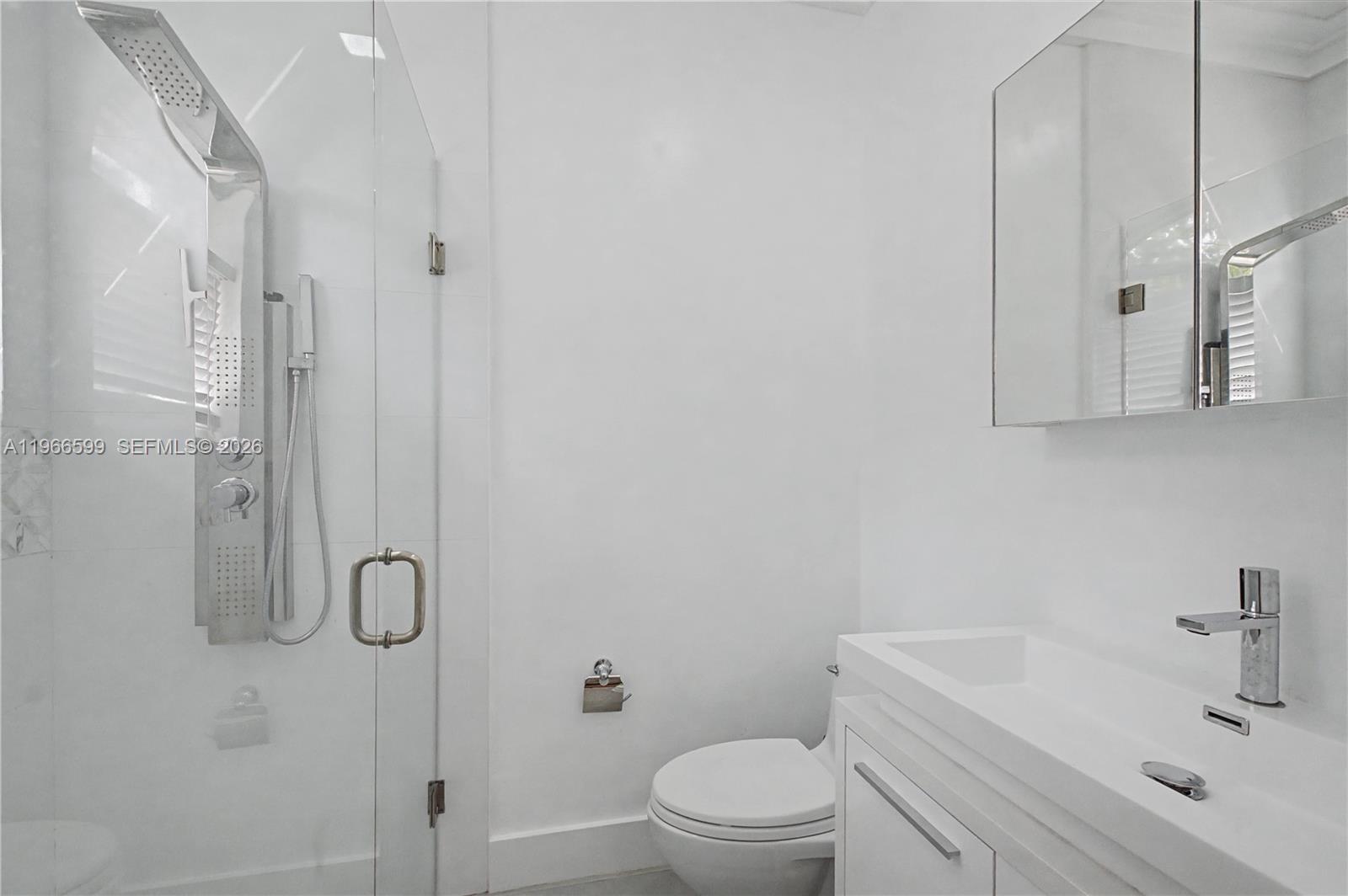 8305 NW 157th Ter, Miami Lakes FL 33016