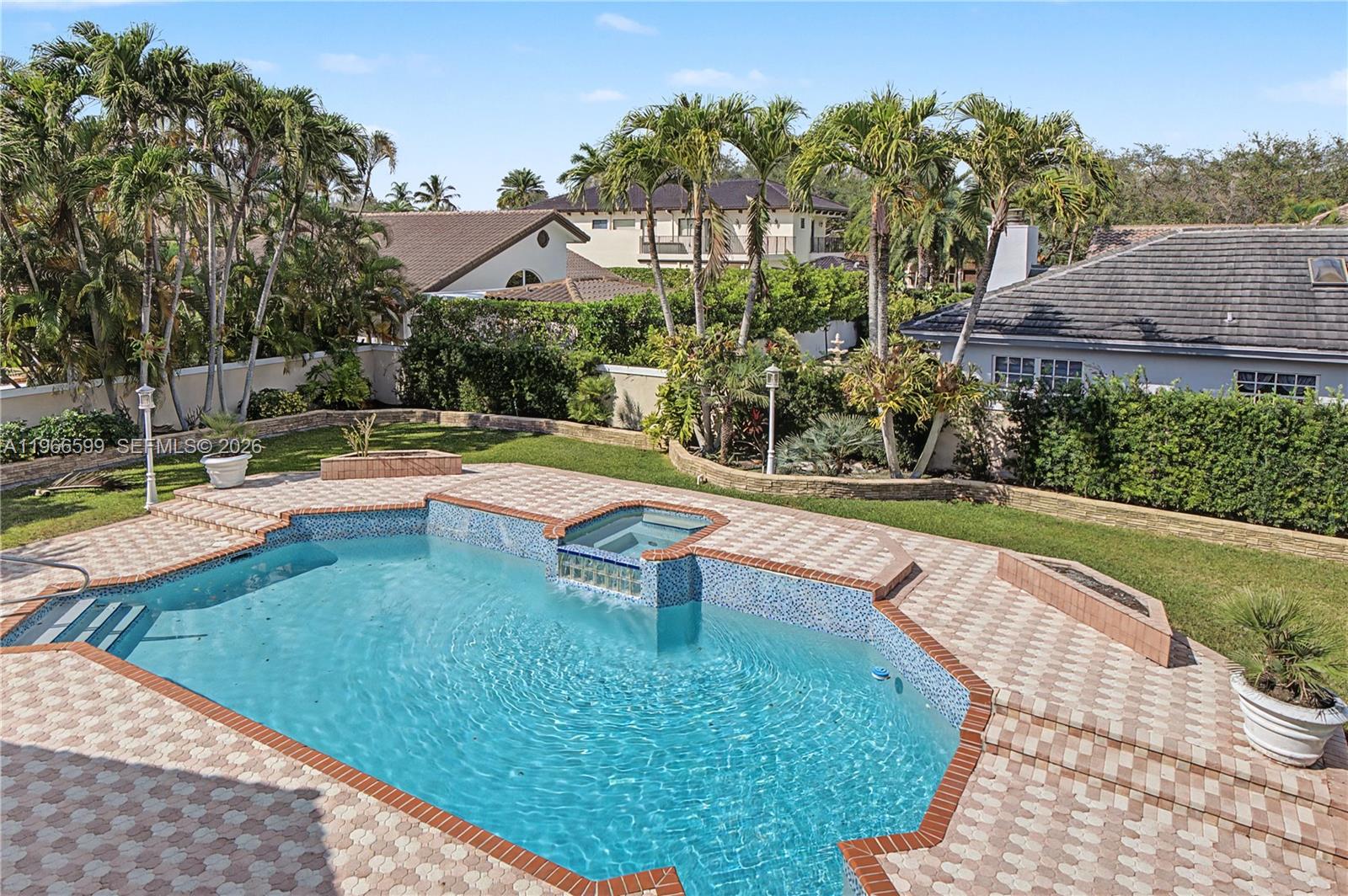 8305 NW 157th Ter, Miami Lakes FL 33016