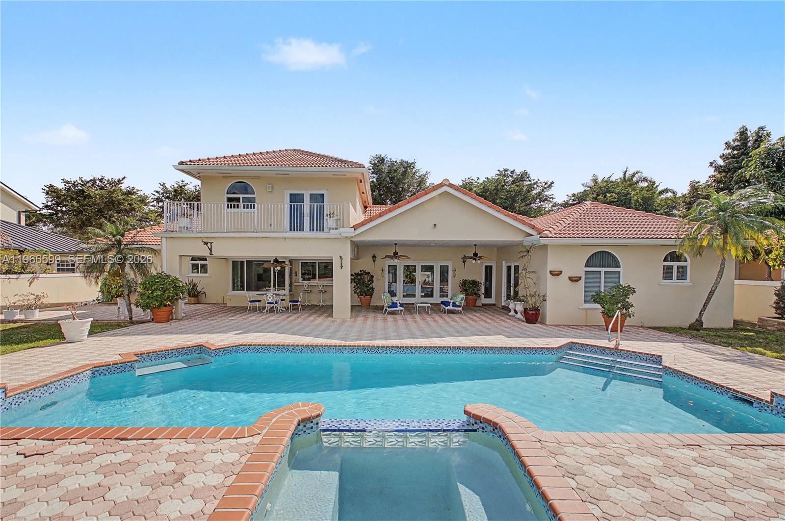 8305 NW 157th Ter, Miami Lakes FL 33016