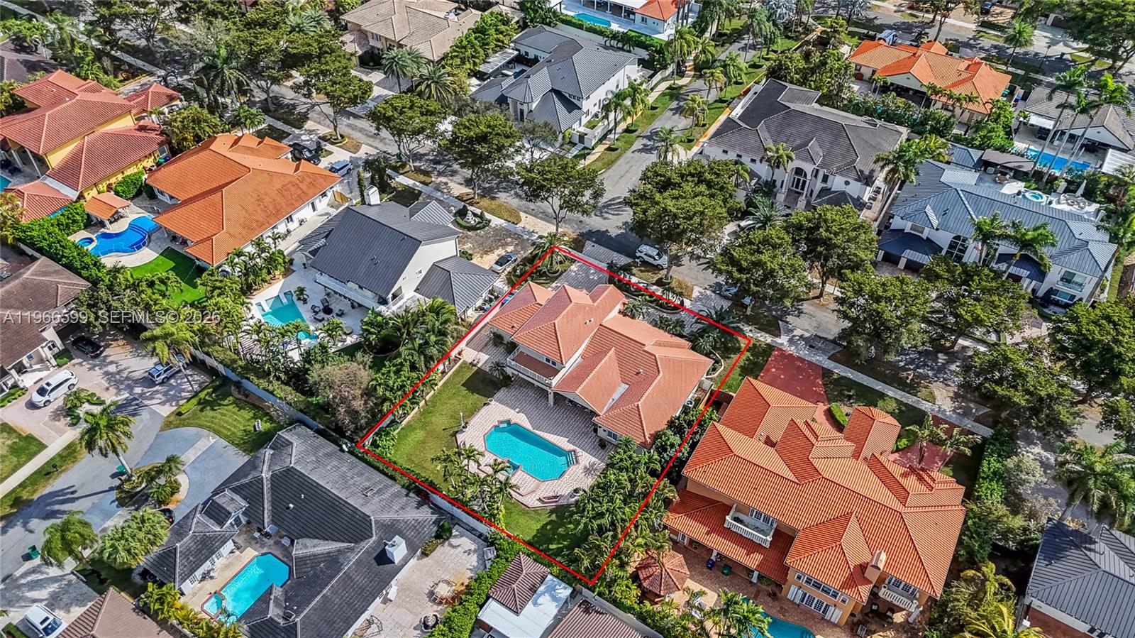 8305 NW 157th Ter, Miami Lakes FL 33016