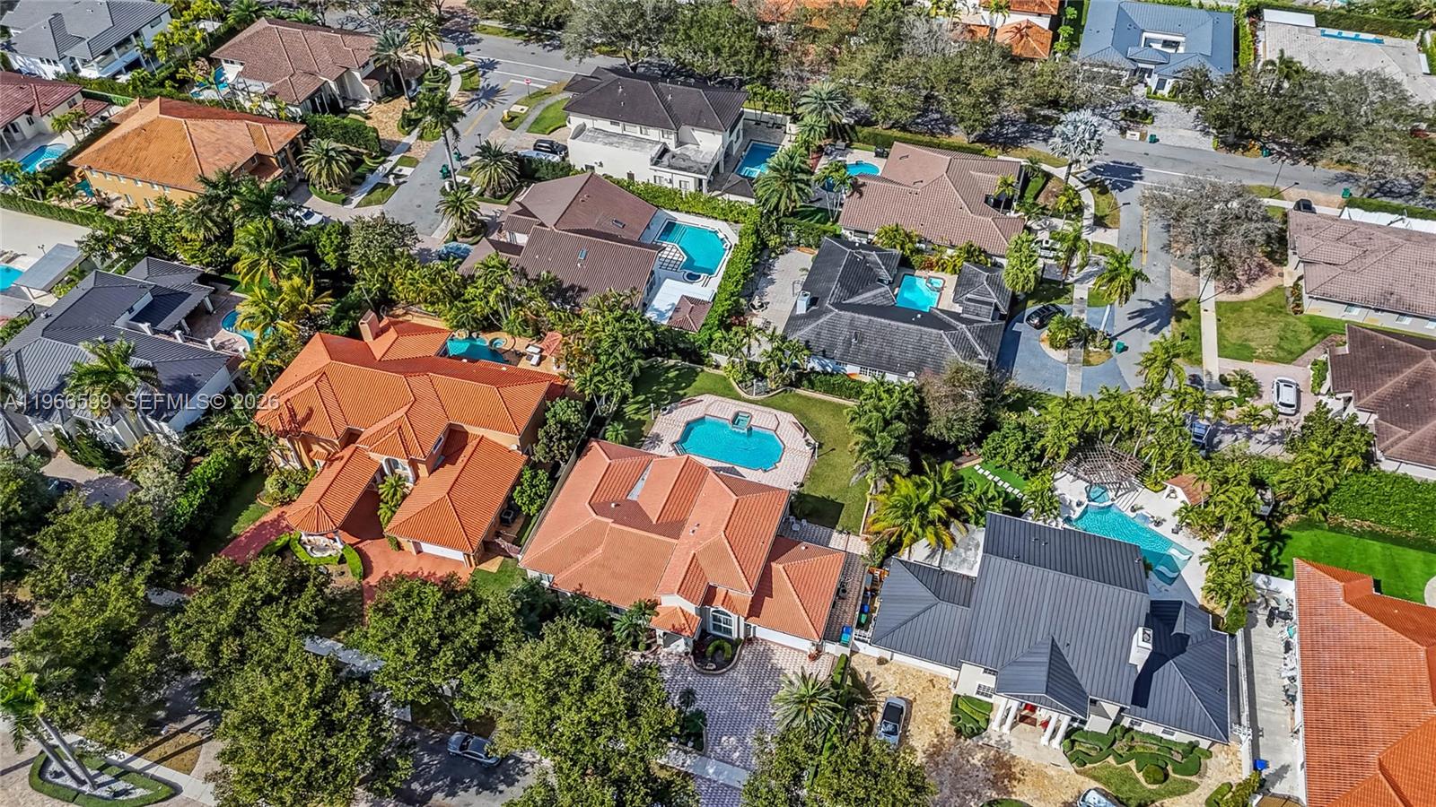 8305 NW 157th Ter, Miami Lakes FL 33016