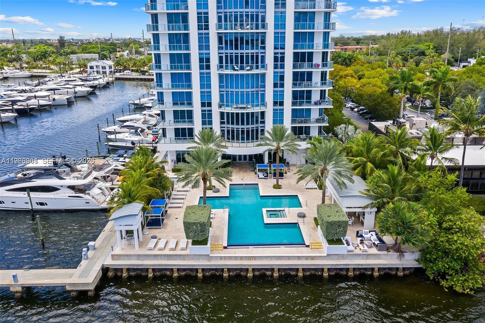 17301 Biscayne Blvd #2110, North Miami Beach FL 33160