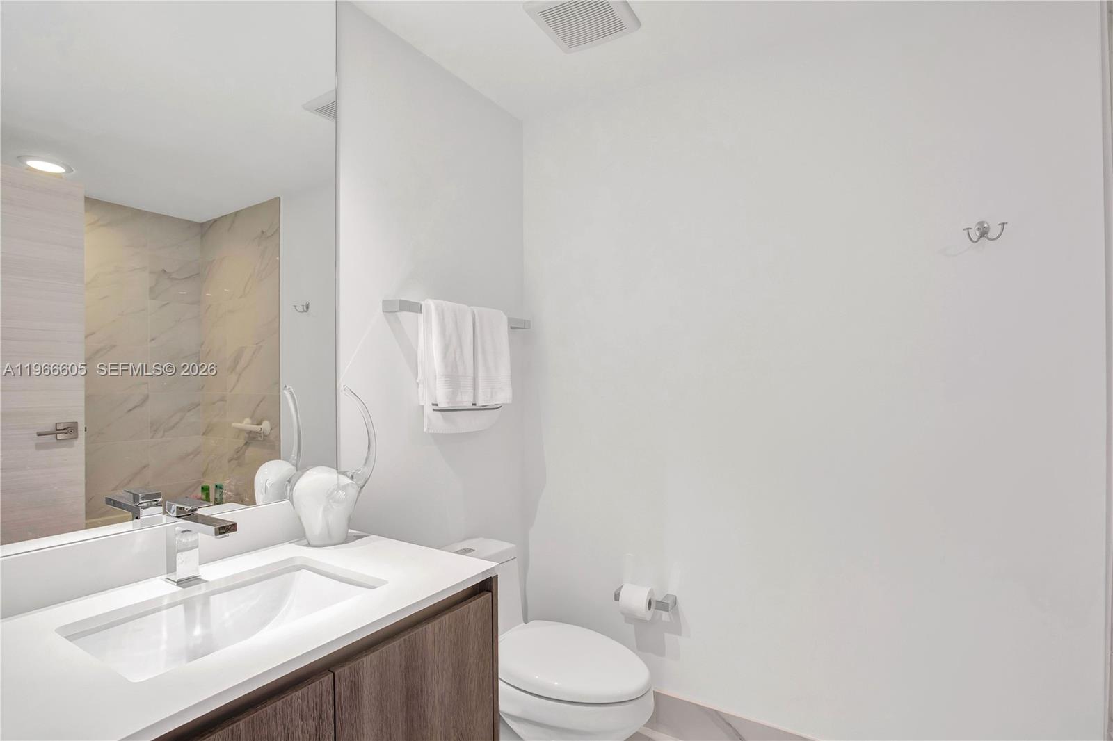 801 S Miami Ave #2209, Miami FL 33130