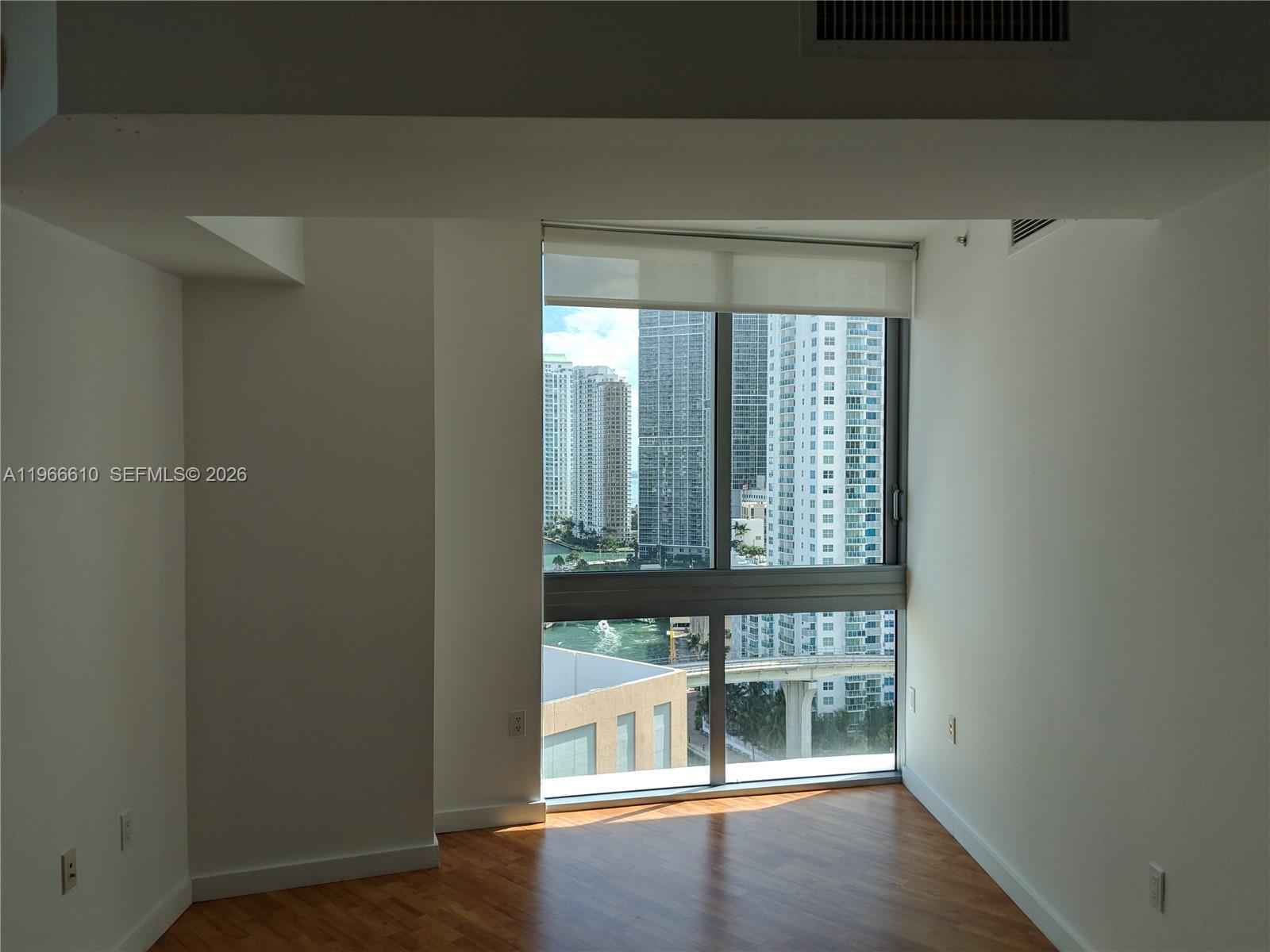350 S Miami Ave #1901, Miami FL 33130