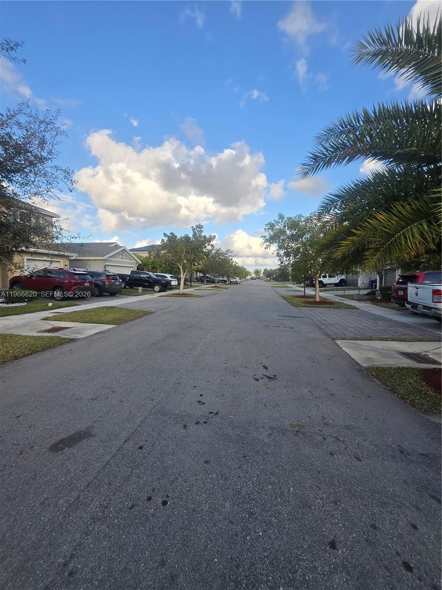 613 NE 5th Way, Florida City FL 33034