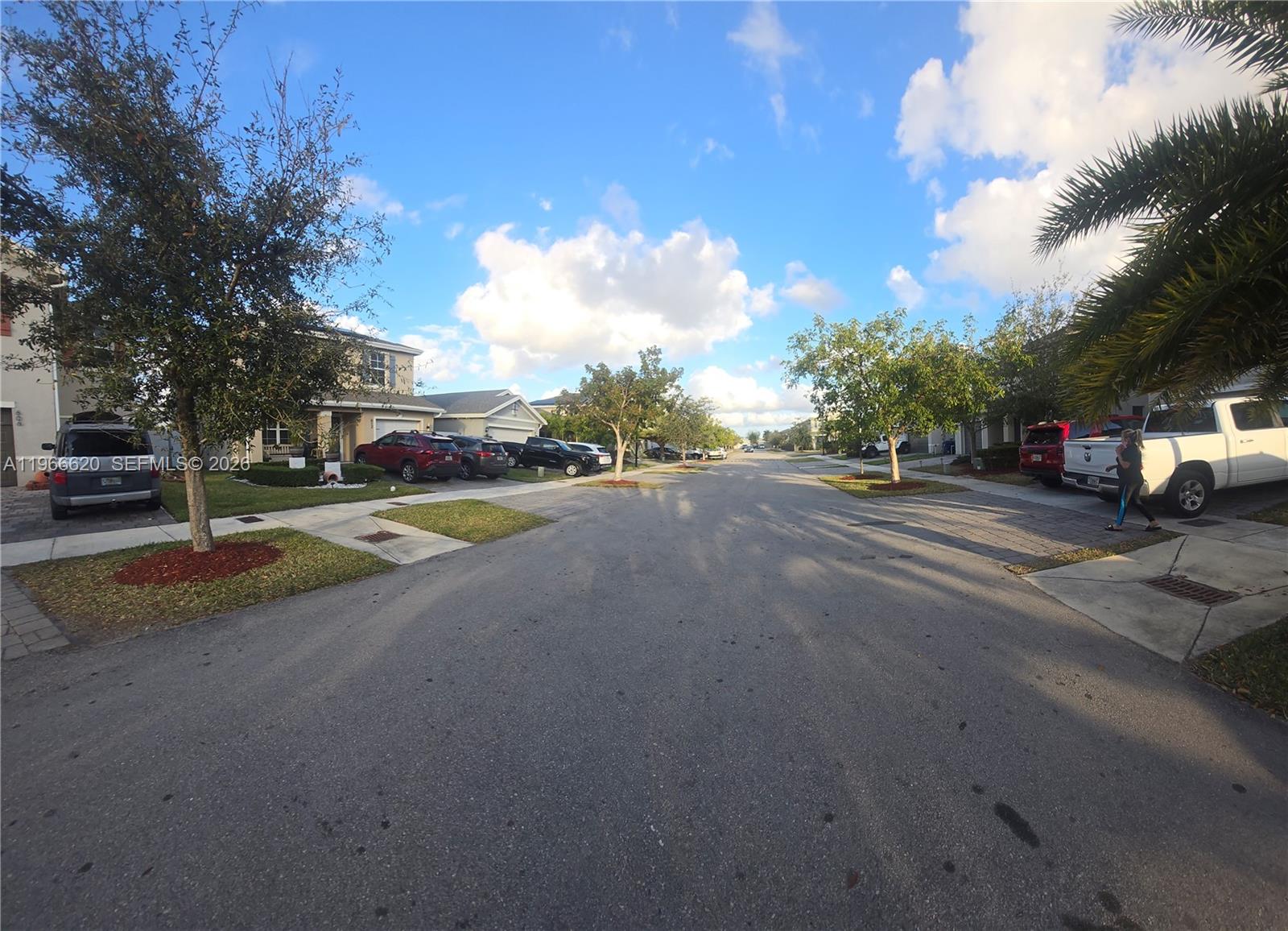 613 NE 5th Way, Florida City FL 33034