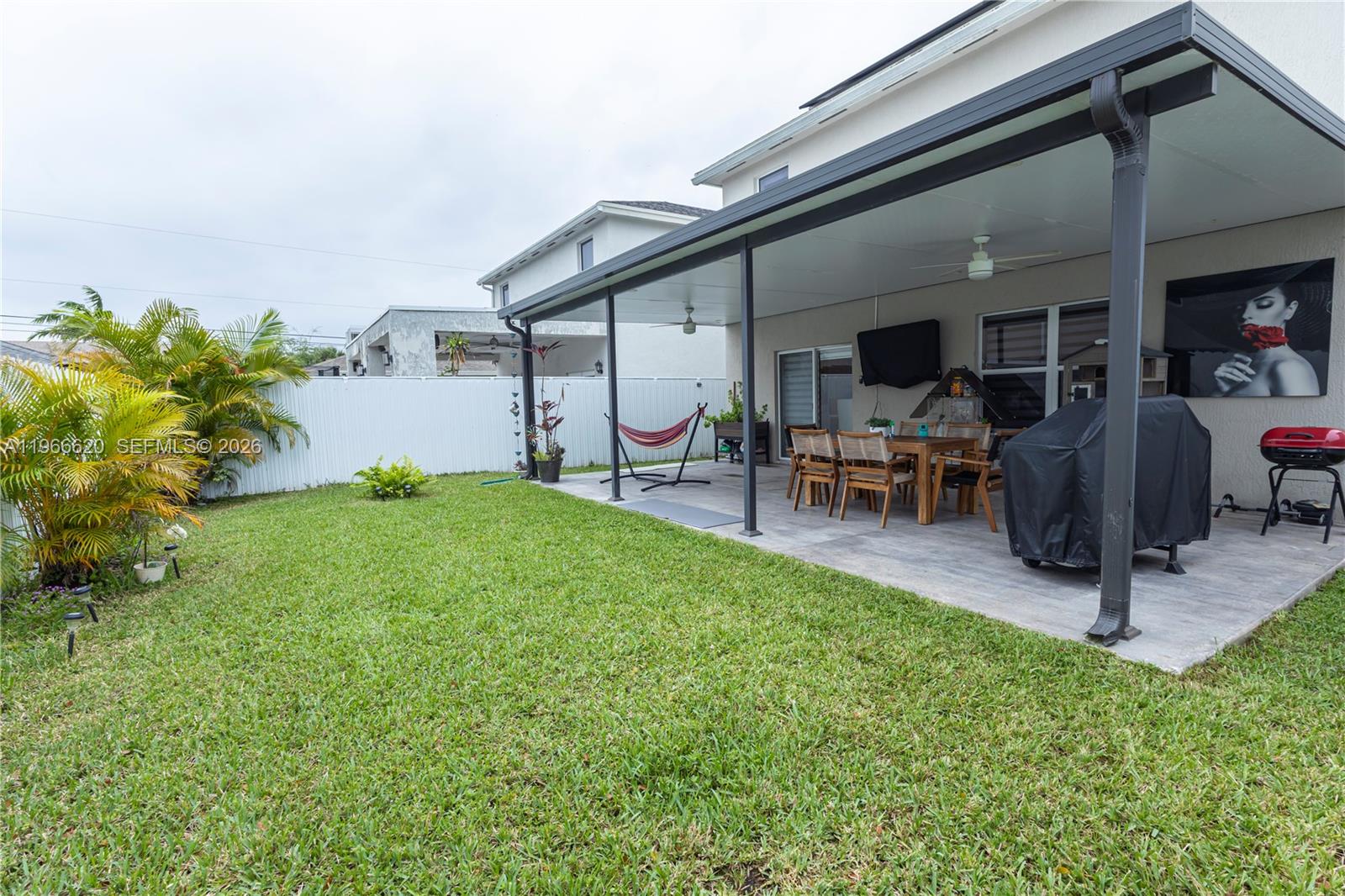 613 NE 5th Way, Florida City FL 33034