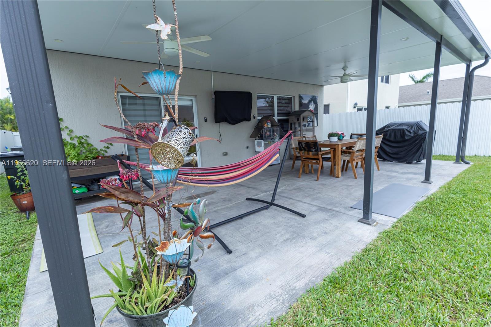 613 NE 5th Way, Florida City FL 33034