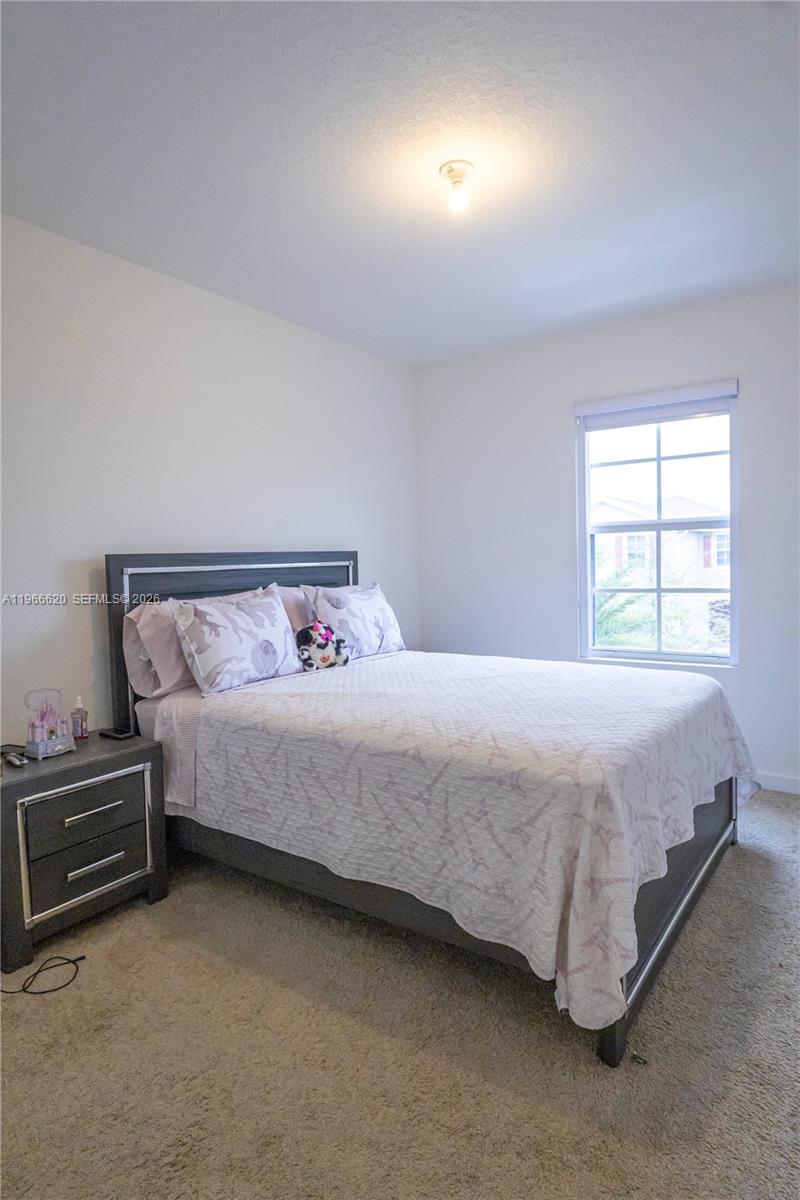 613 NE 5th Way, Florida City FL 33034