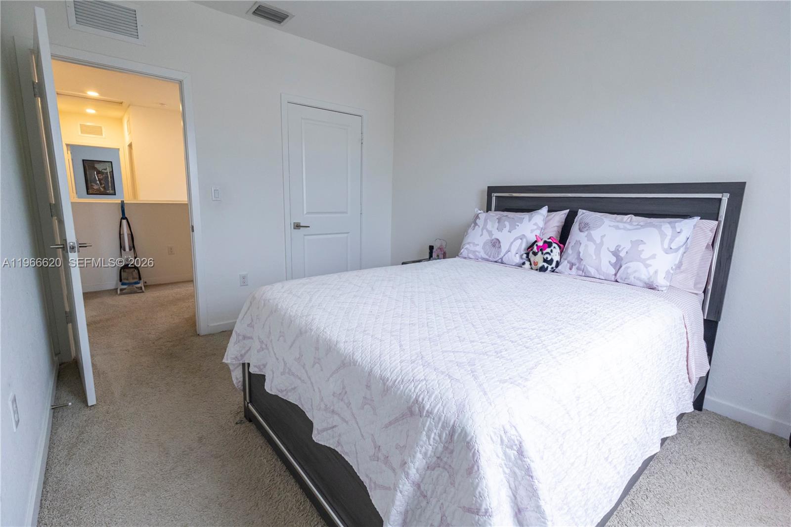 613 NE 5th Way, Florida City FL 33034