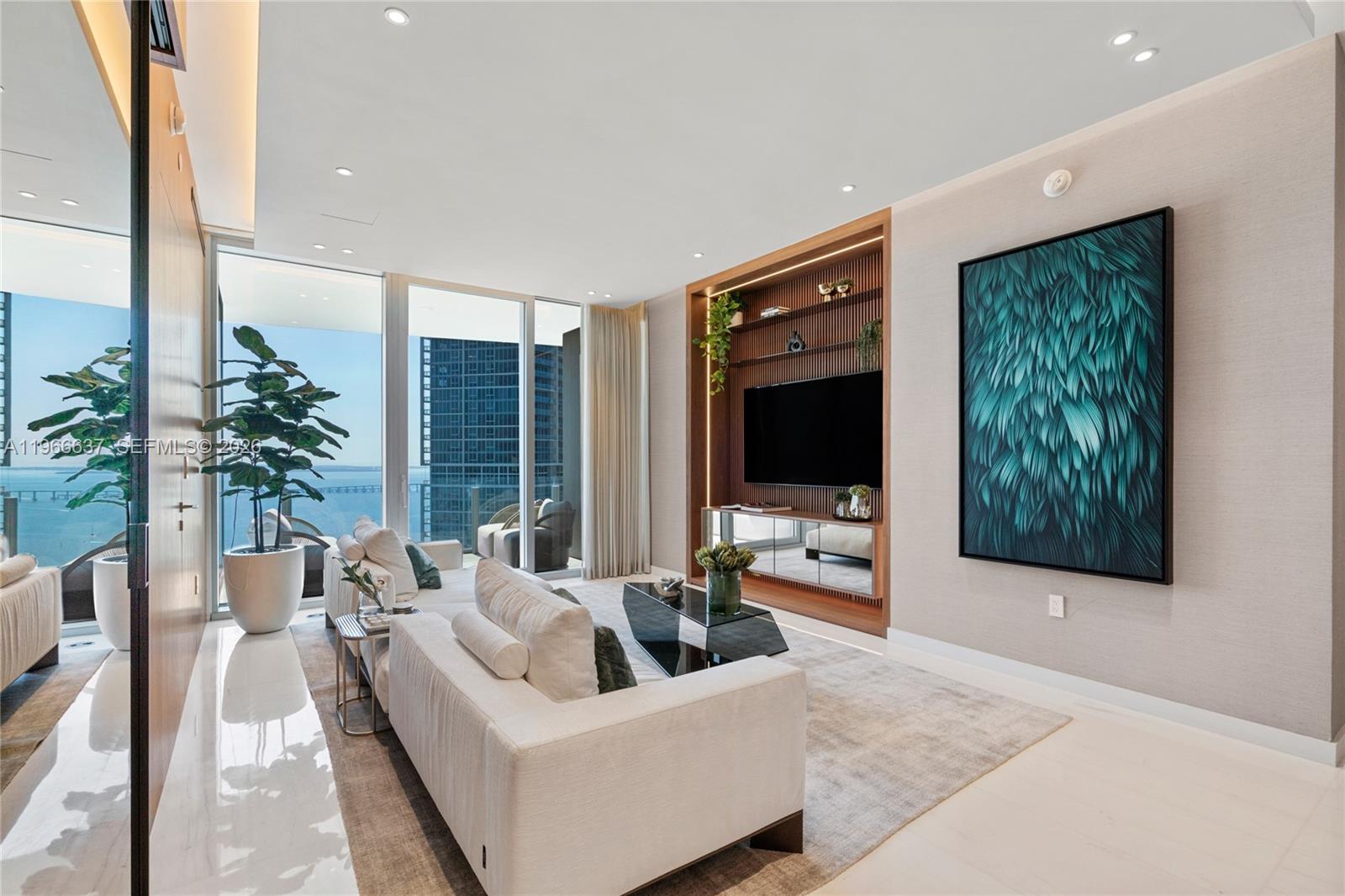 300 Biscayne Blvd Way #4005, Miami FL 33131