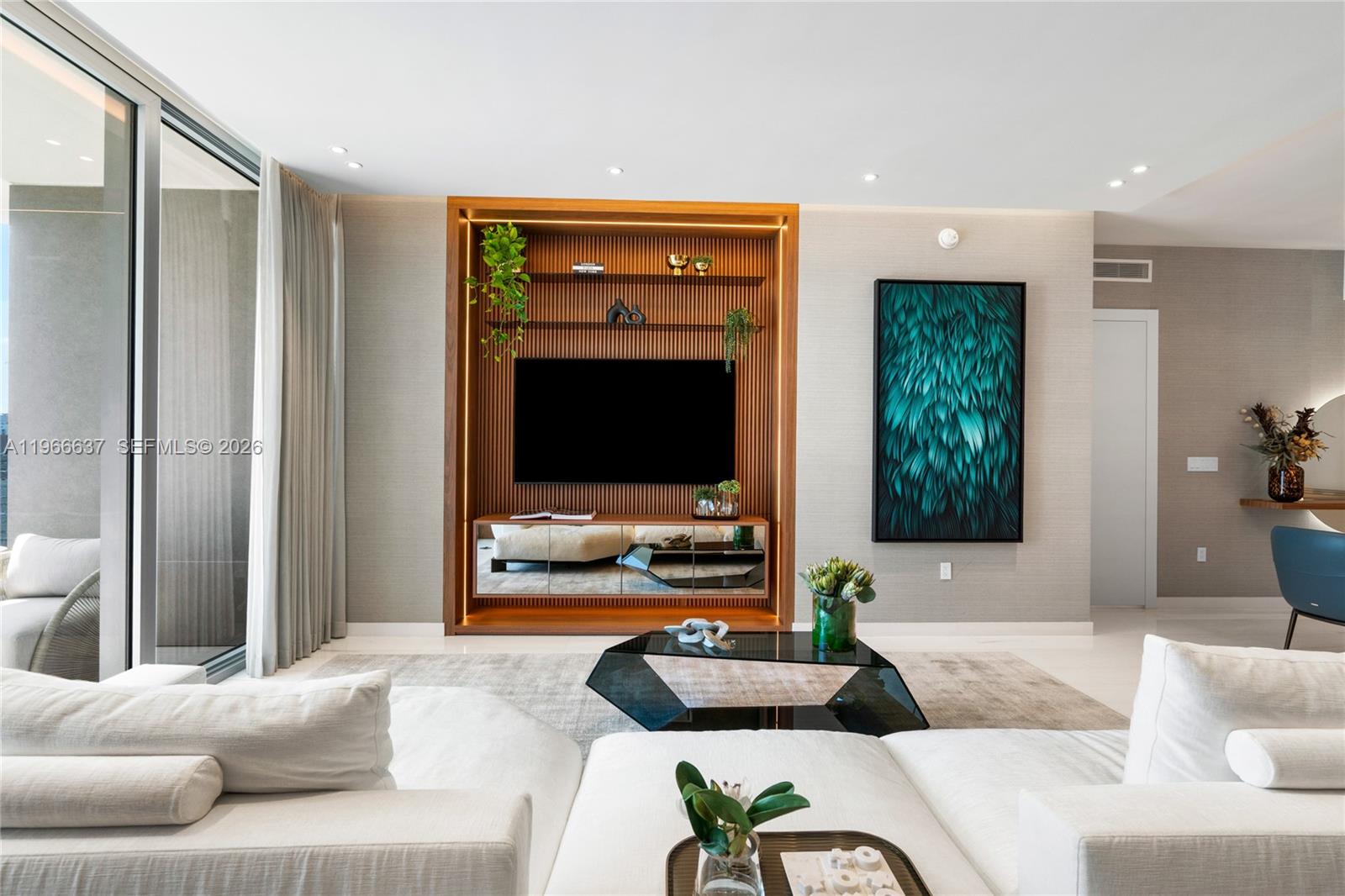 300 Biscayne Blvd Way #4005, Miami FL 33131