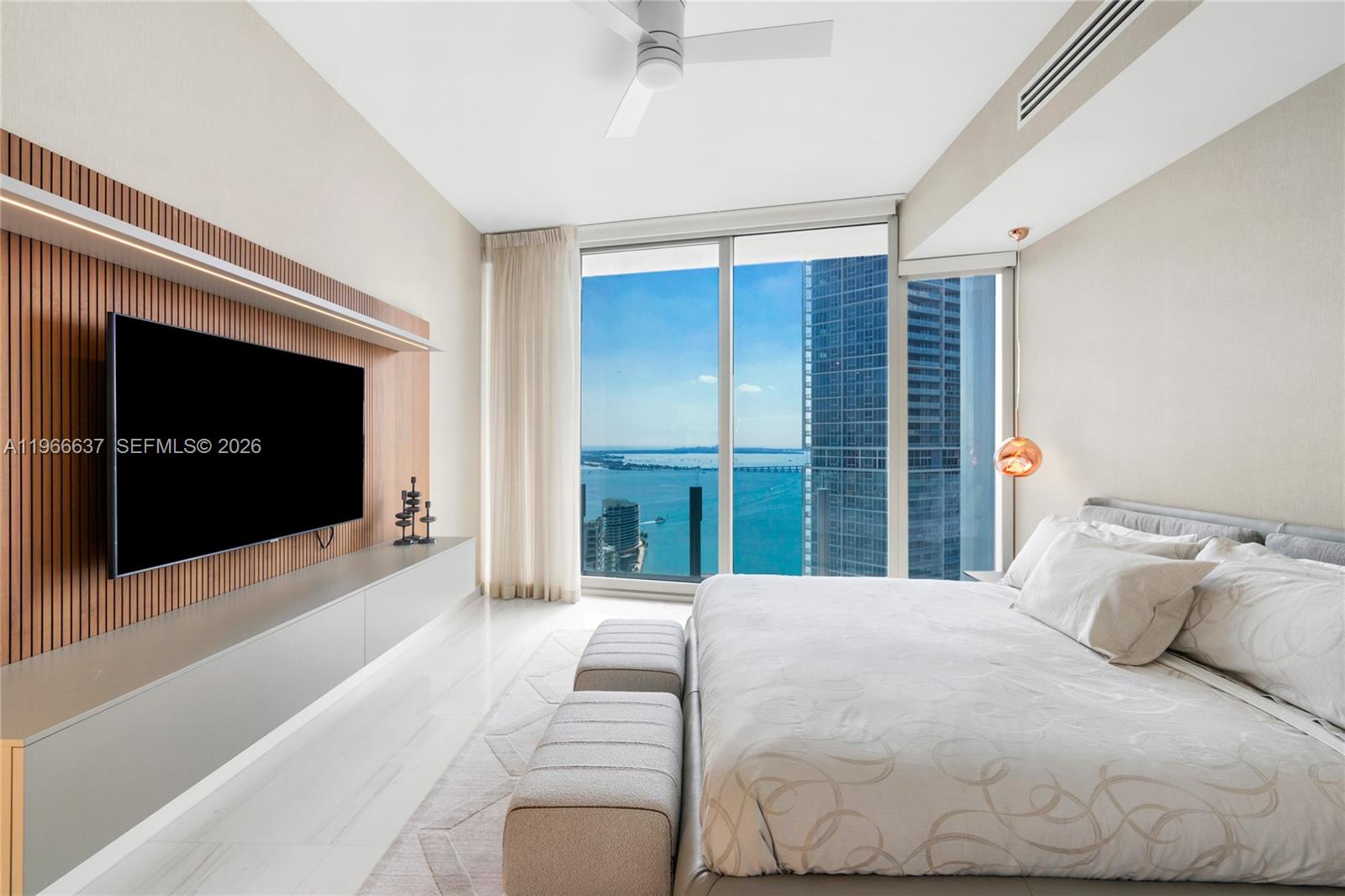 300 Biscayne Blvd Way #4005, Miami FL 33131